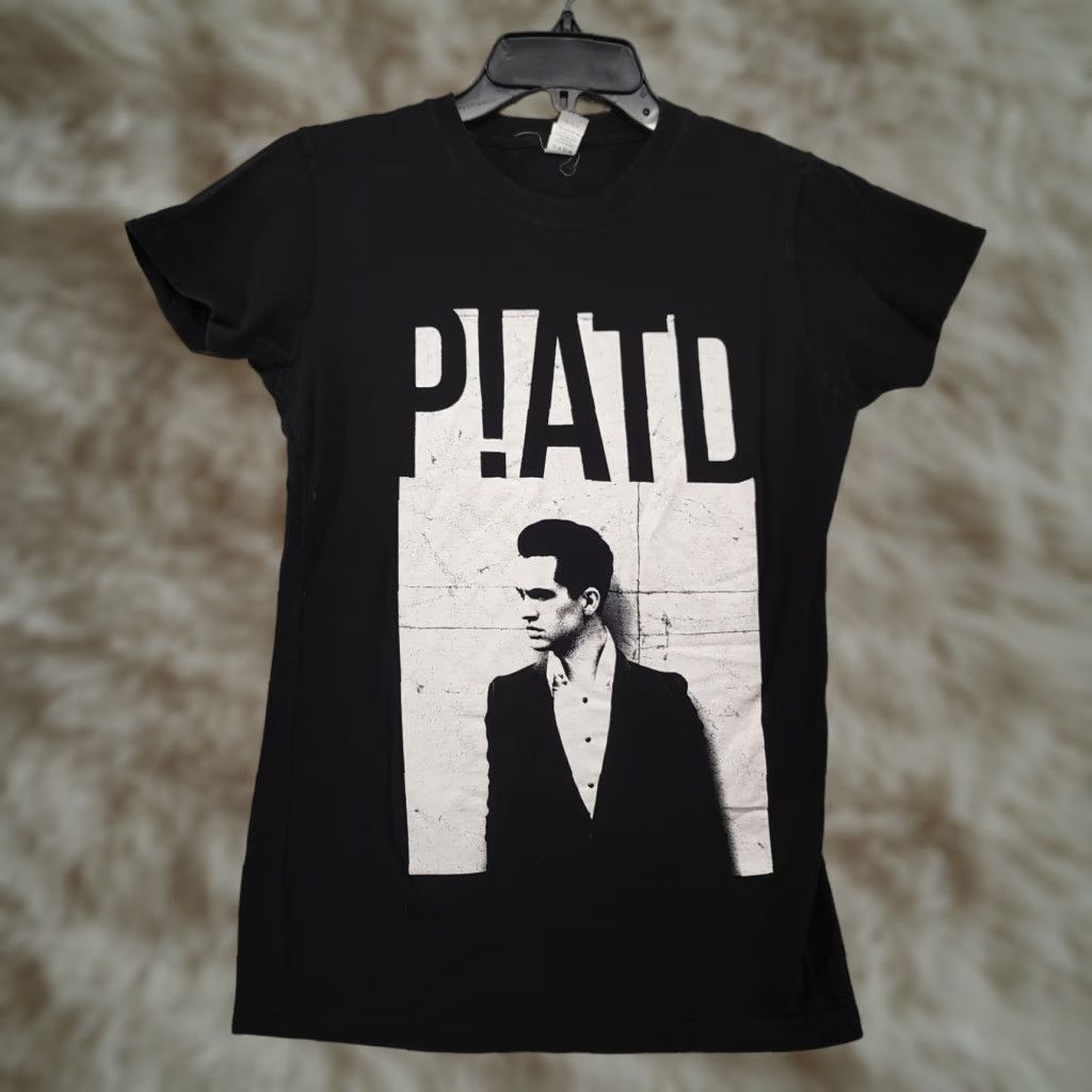 Tultex Panic At The Disco Shirt Womens Medium Brendon Urie Tultex Black Short Sleeve Crew Neck T Shi Hoodie, Sweatshirt