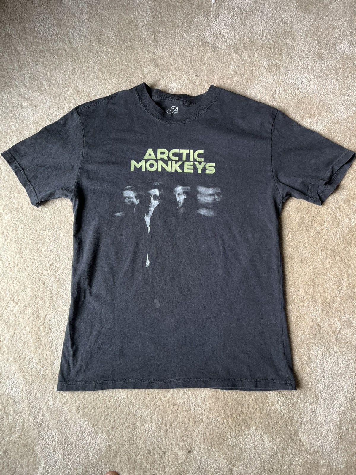 Vintage Arctic Monkeys Sun Faded Shirt Hoodie, Sweatshirt | FlexRushtees.com