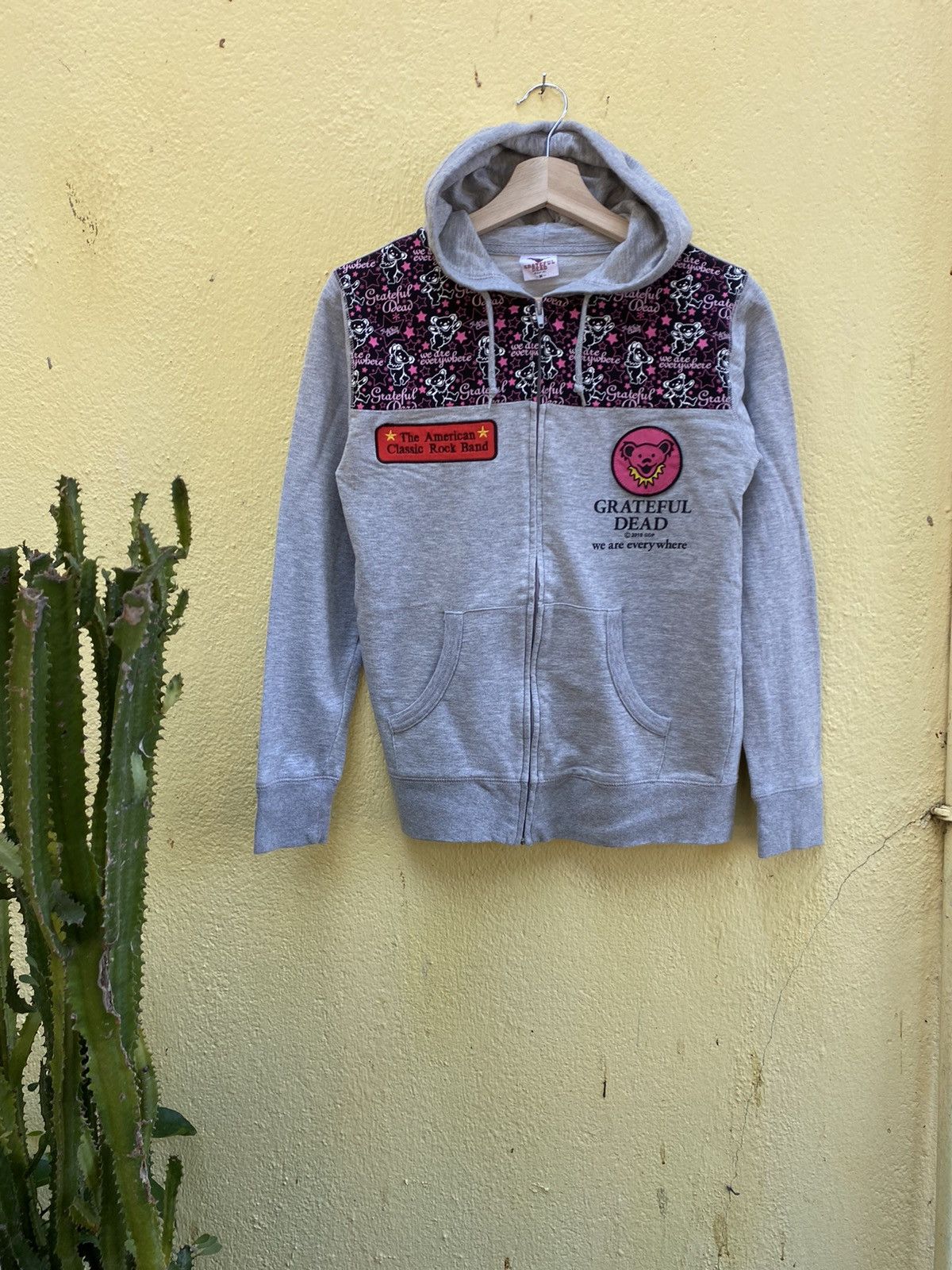Dead Grateful Dead We Are Everywhere Hoodie T-Shirts, Sweatshirt | FlexRushtees.com