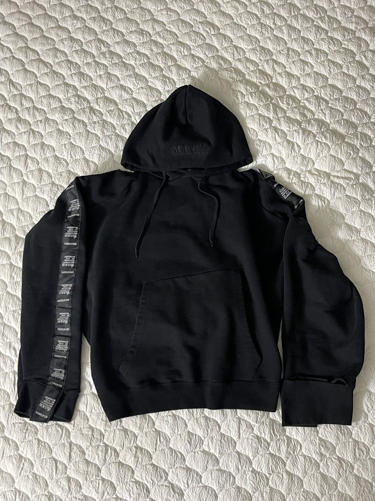 Vetements Ss18 Deconstructed Wash Tag Hoodie T-Shirts, Sweatshirt | FlexRushtees.com