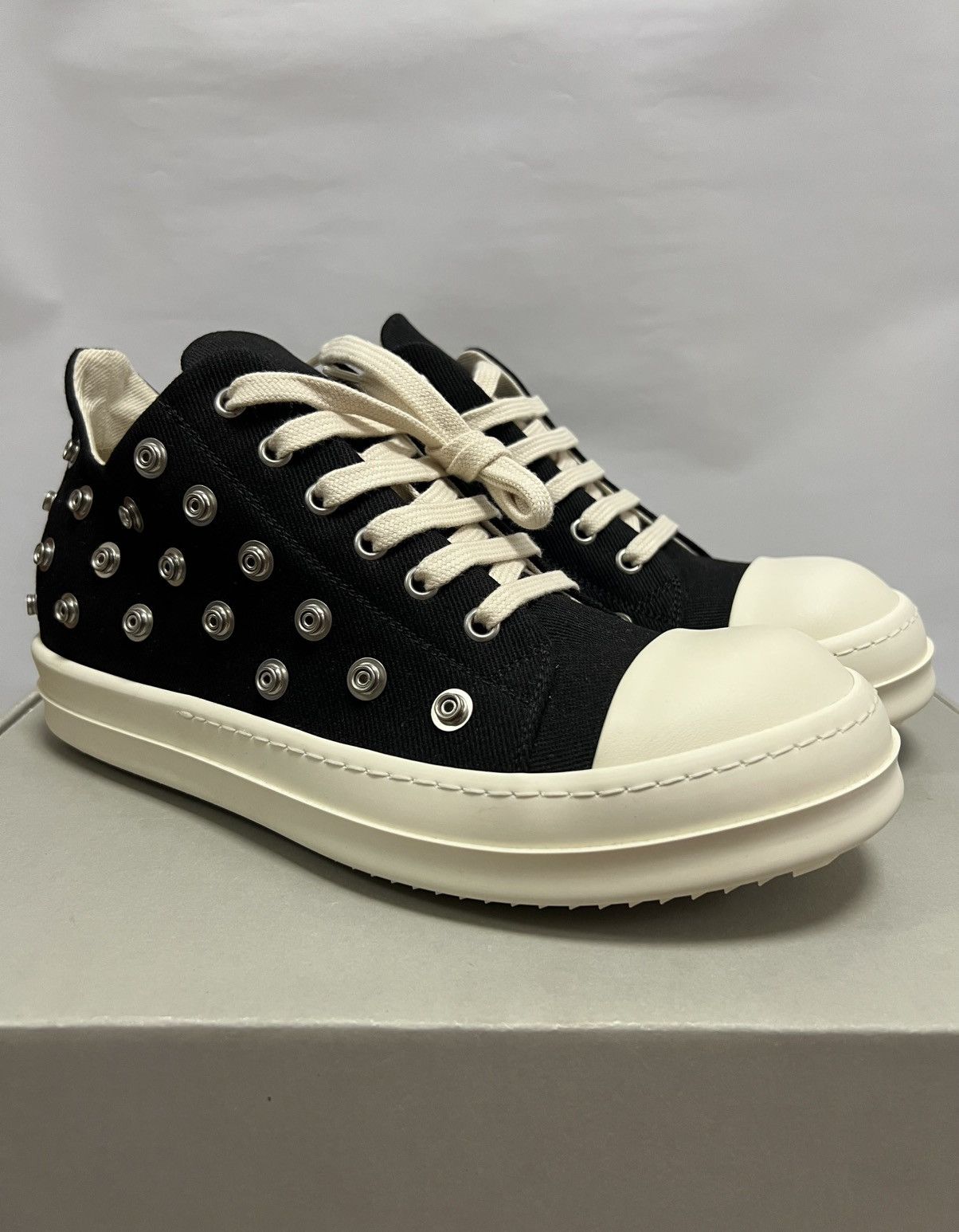 Owens Rick Owens Drkshdw Ss23 Edfu Eyelet Black Milk Ramones Low T-Shirts, Hoodie, Sweatshirt | AU16VibeMintTees.com