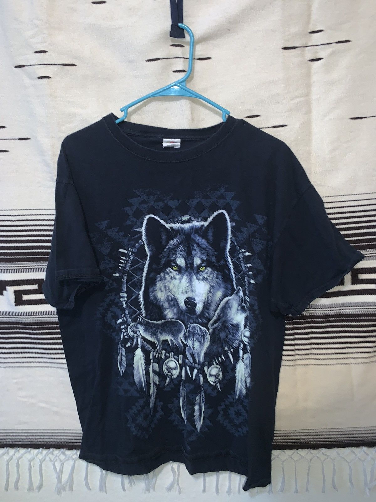 Vintage 90 S Wolf Tee Shirt Size Medium Hoodie, Sweatshirt | FlexRushtees.com