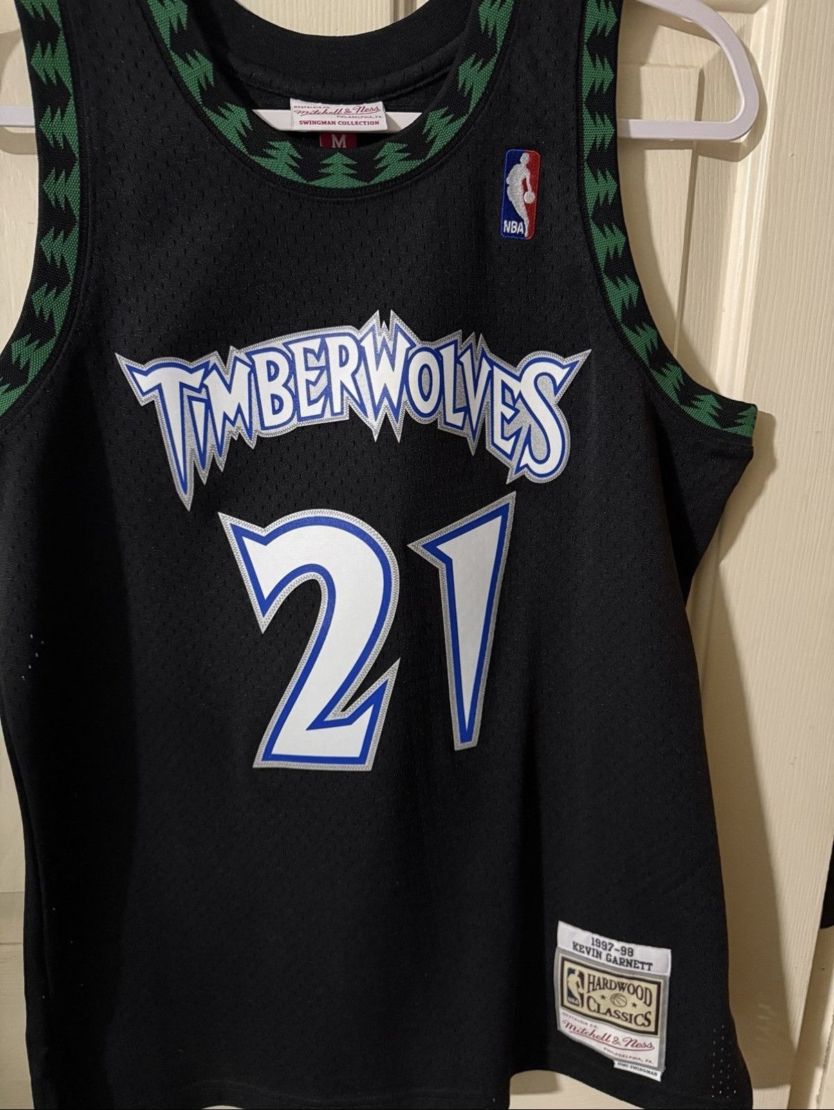 Mitchell Ness Minnesota Timberwolves Throwback Kevin Garnett Jersey T-Shirts, Hoodie, Sweatshirt | FlexRushtees.com