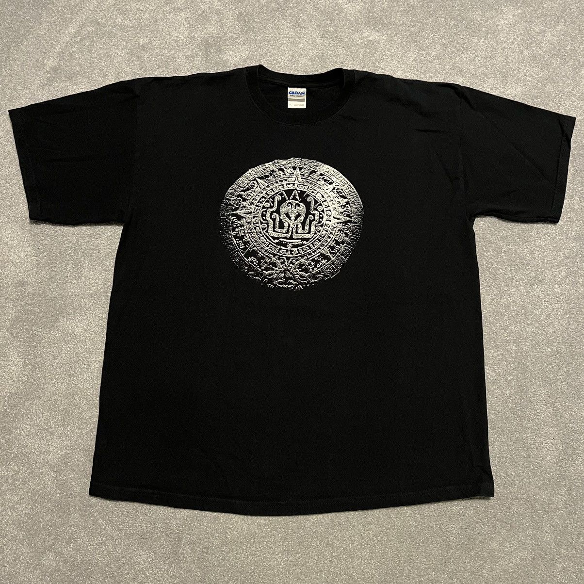 Vintage 2000s Cthulhu Aztec Stone Graphic Tee H P Lovecraft