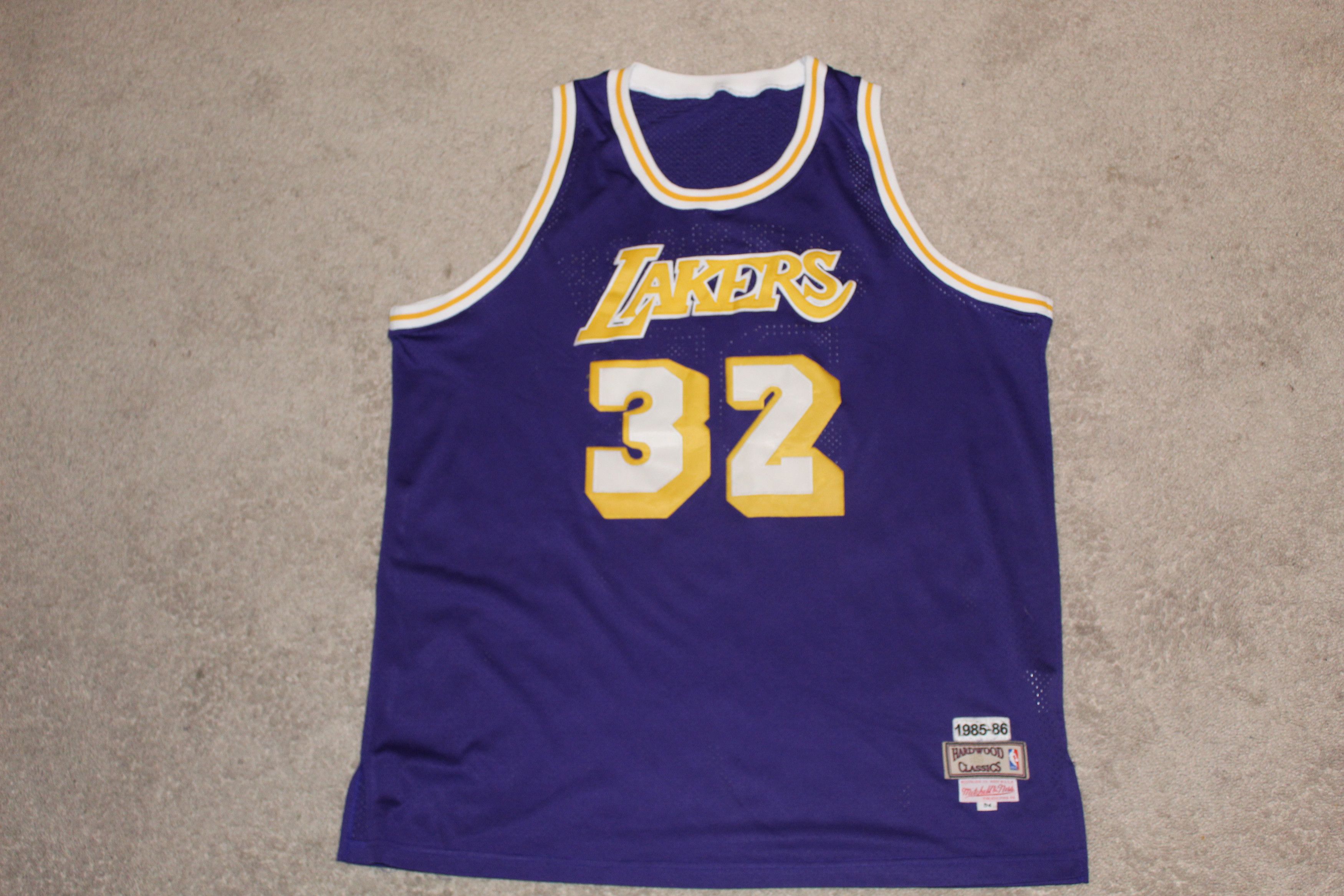 Ness Mitchell Ness Magic Johnson 85 86 Lakers Away Jersey T-Shirts, Hoodie, Sweatshirt | FlexRushtees.com
