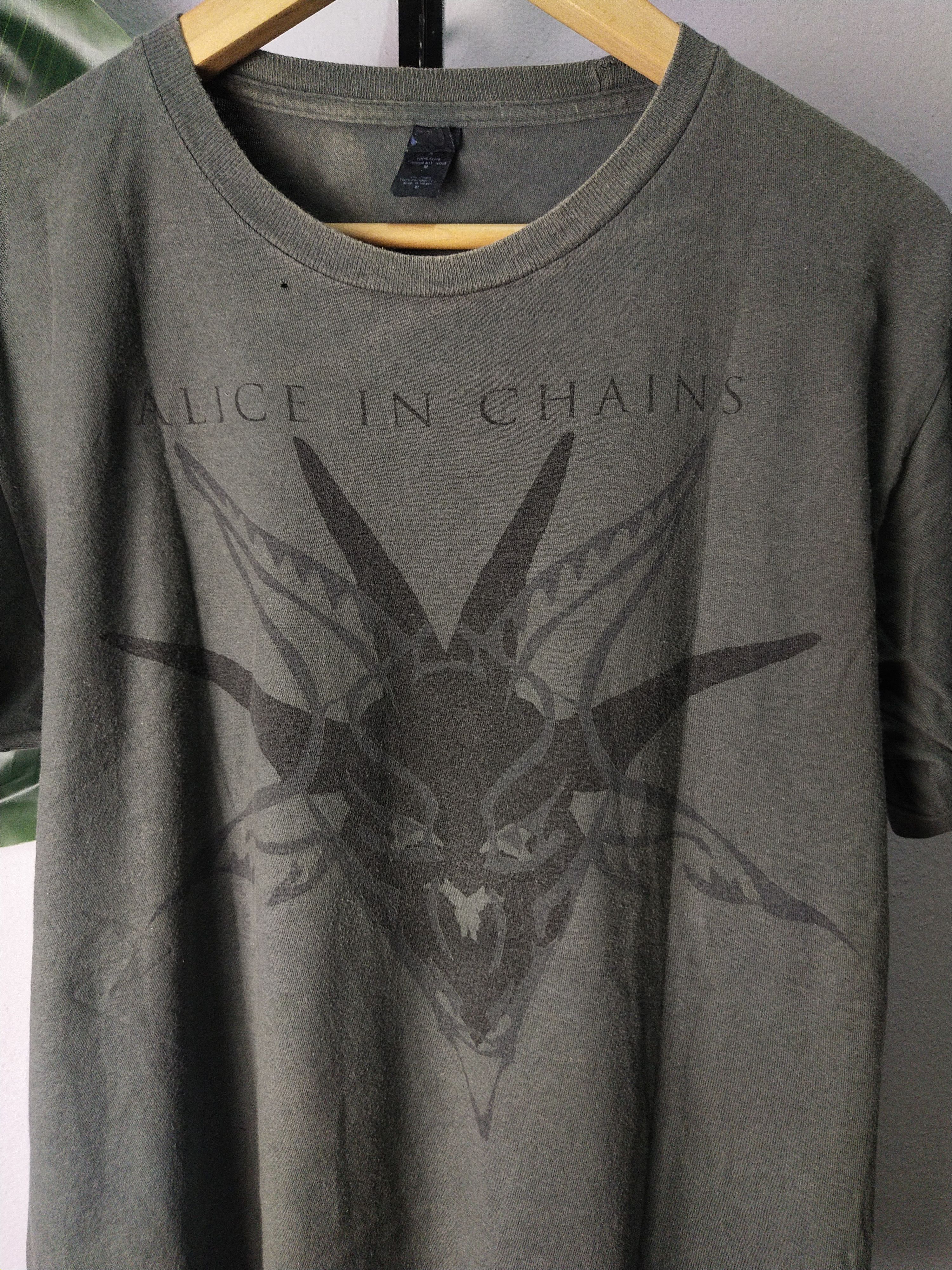 Vintage Alice In Chain T-Shirts, Hoodie, Sweatshirt | FlexRushtees.com