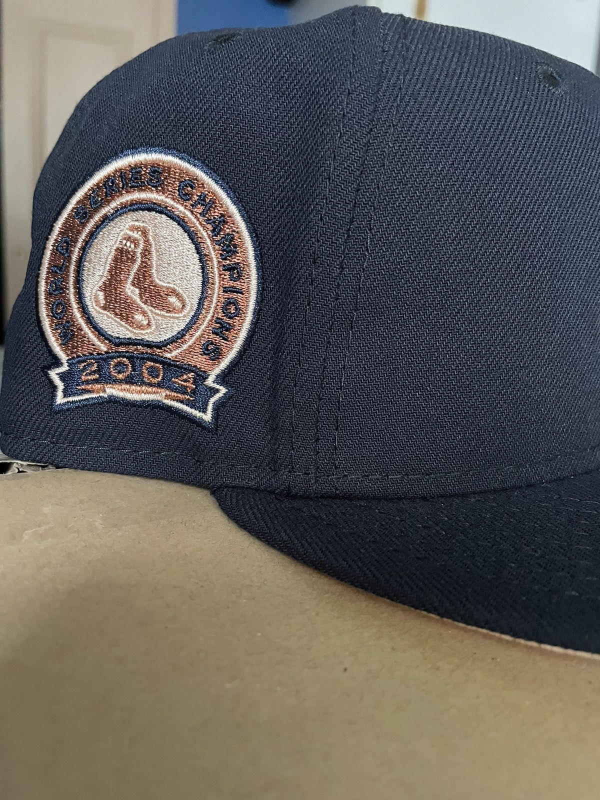 New Era Boston Red Sox 2004 World Series Champions Navy Peach Brim