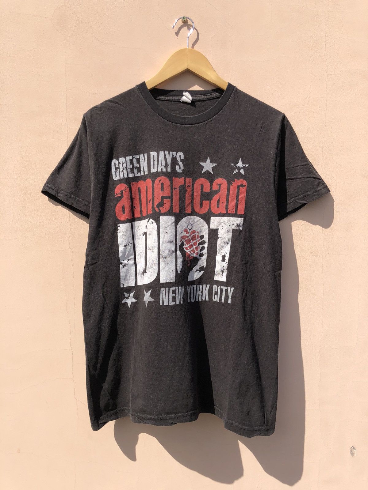Vintage 2000s Green Day American Idiot Fall Out Boy Sum 41 T-Shirts, Hoodie, Sweatshirt | FlexRushtees.com