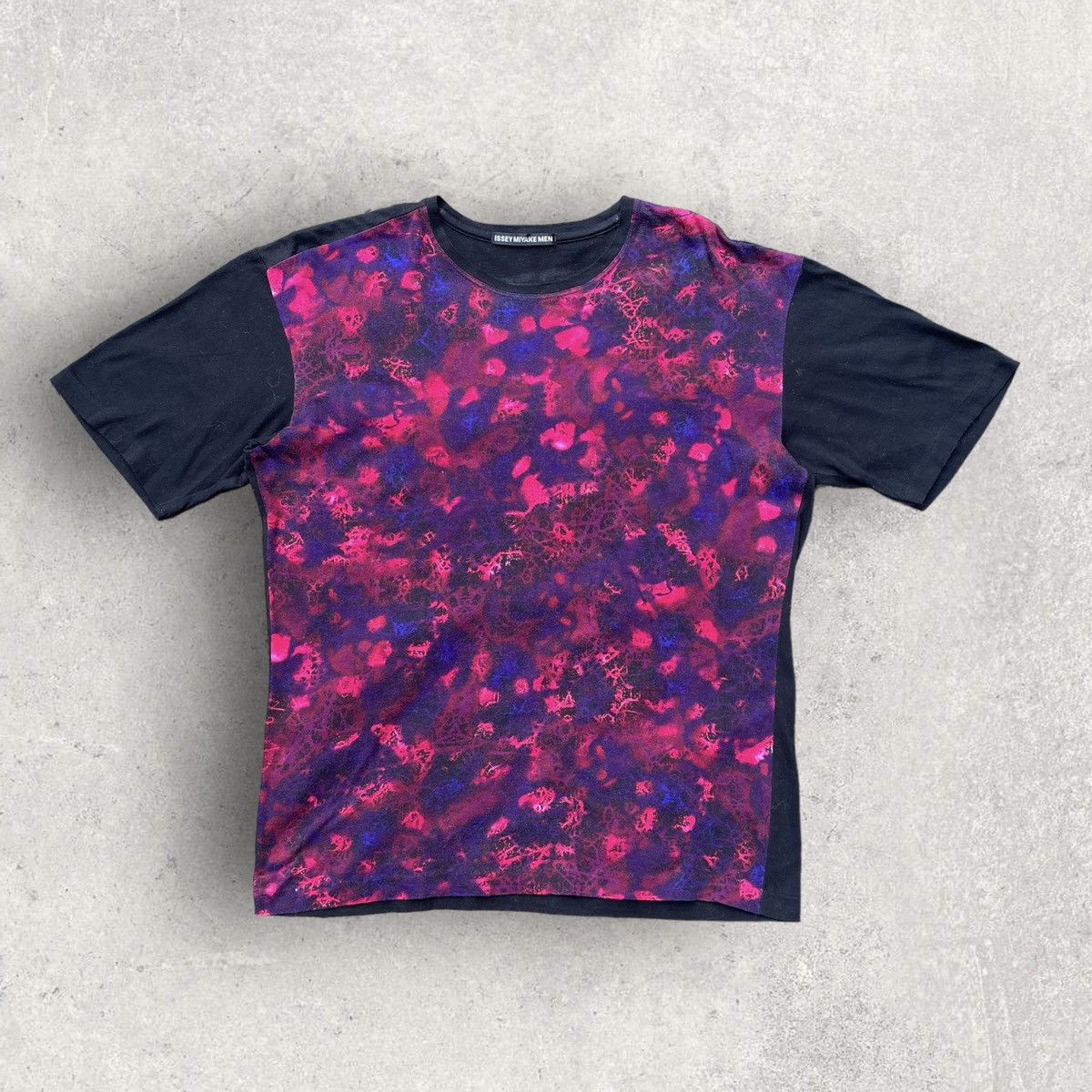 Issey Miyake Fall 2014 Psychedelic T Shirt