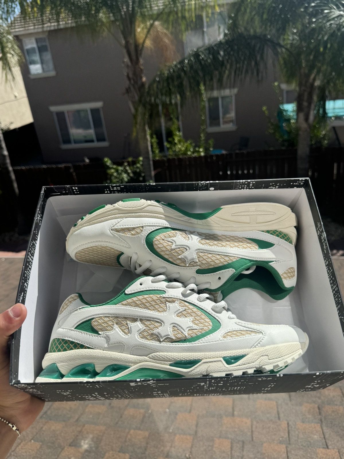 Studios Bravest Studios Green Kross Country Runners Men S Us 13