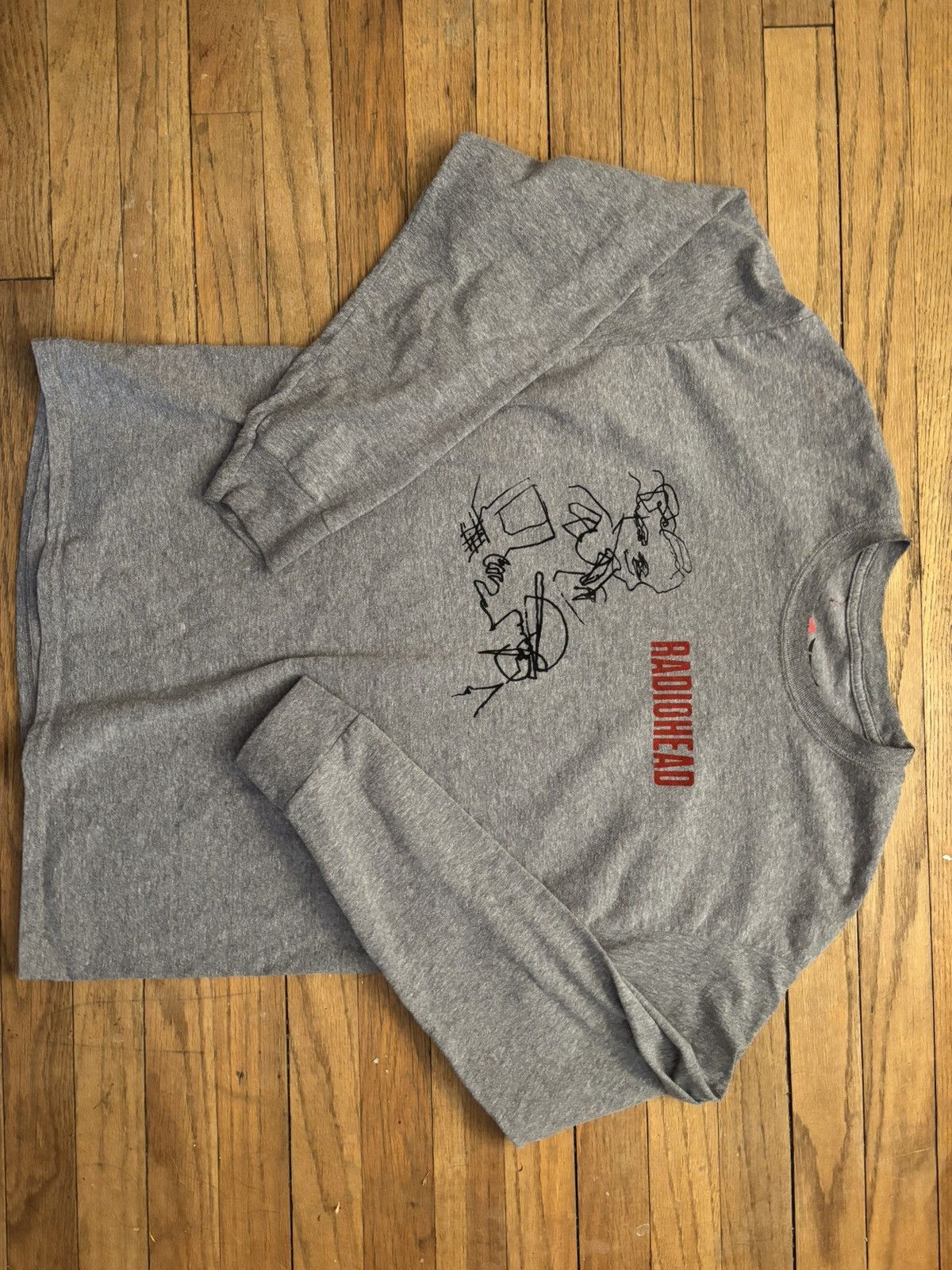 Hanes Radiohead Long Sleeve T-Shirts, Hoodie, Sweatshirt | AU16VibeMintTees.com