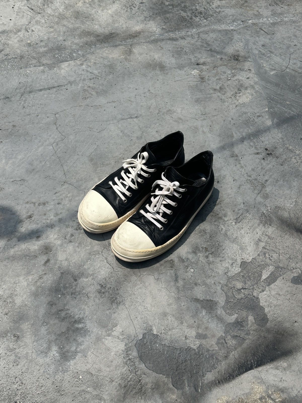 Owens Rick Owens Mainline Ramones Low 2016 T-Shirts, Hoodie, Sweatshirt | AU16VibeMintTees.com