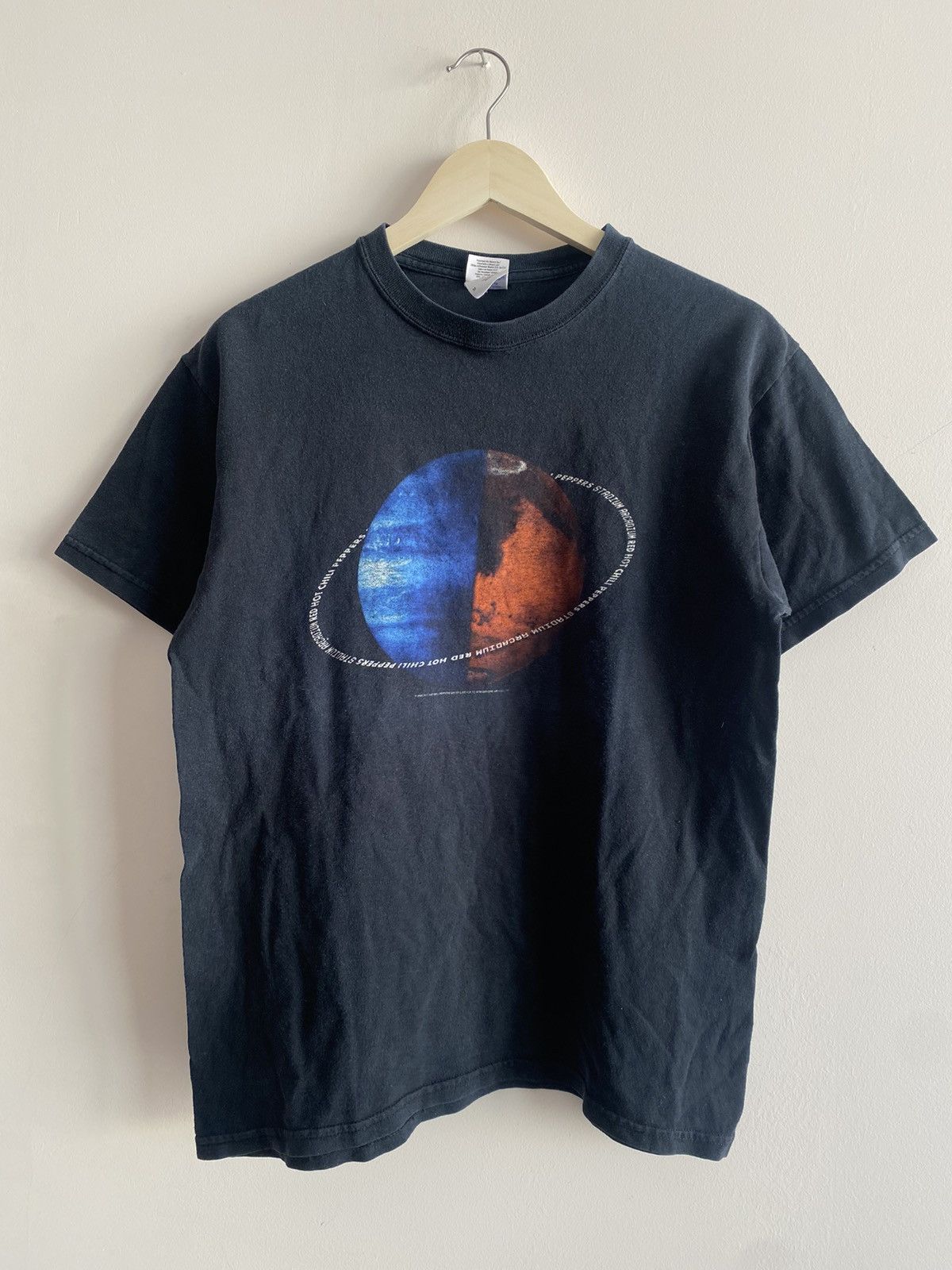 Vintage Red Hot Chili Peppers Stadium Arcadium Tour T Shirt 2007 Hoodie, Sweatshirt | FlexRushtees.com