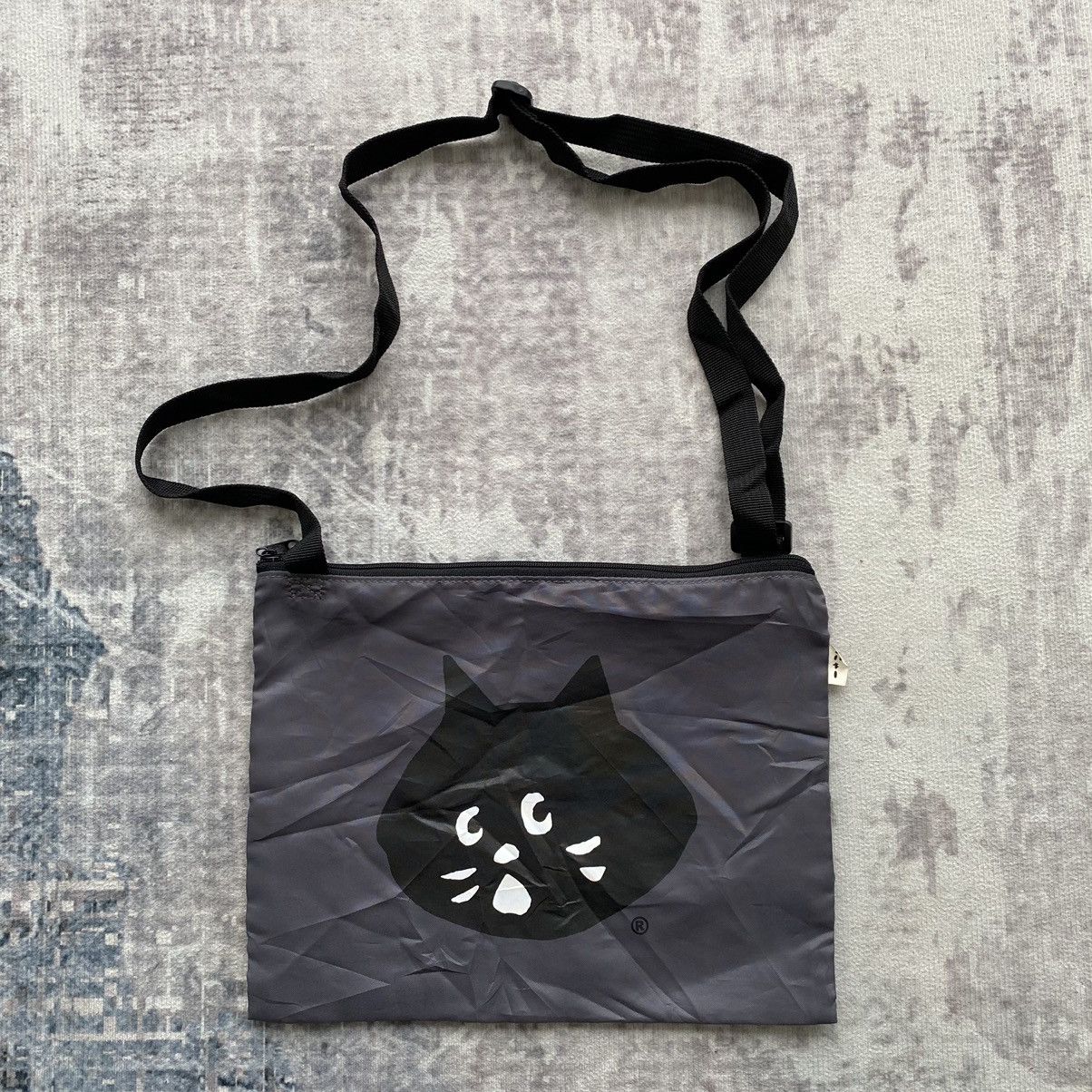 Net Ne Net By Issey Miyake Sling Bag T-Shirts, Hoodie, Sweatshirt | AU16VibeMintTees.com
