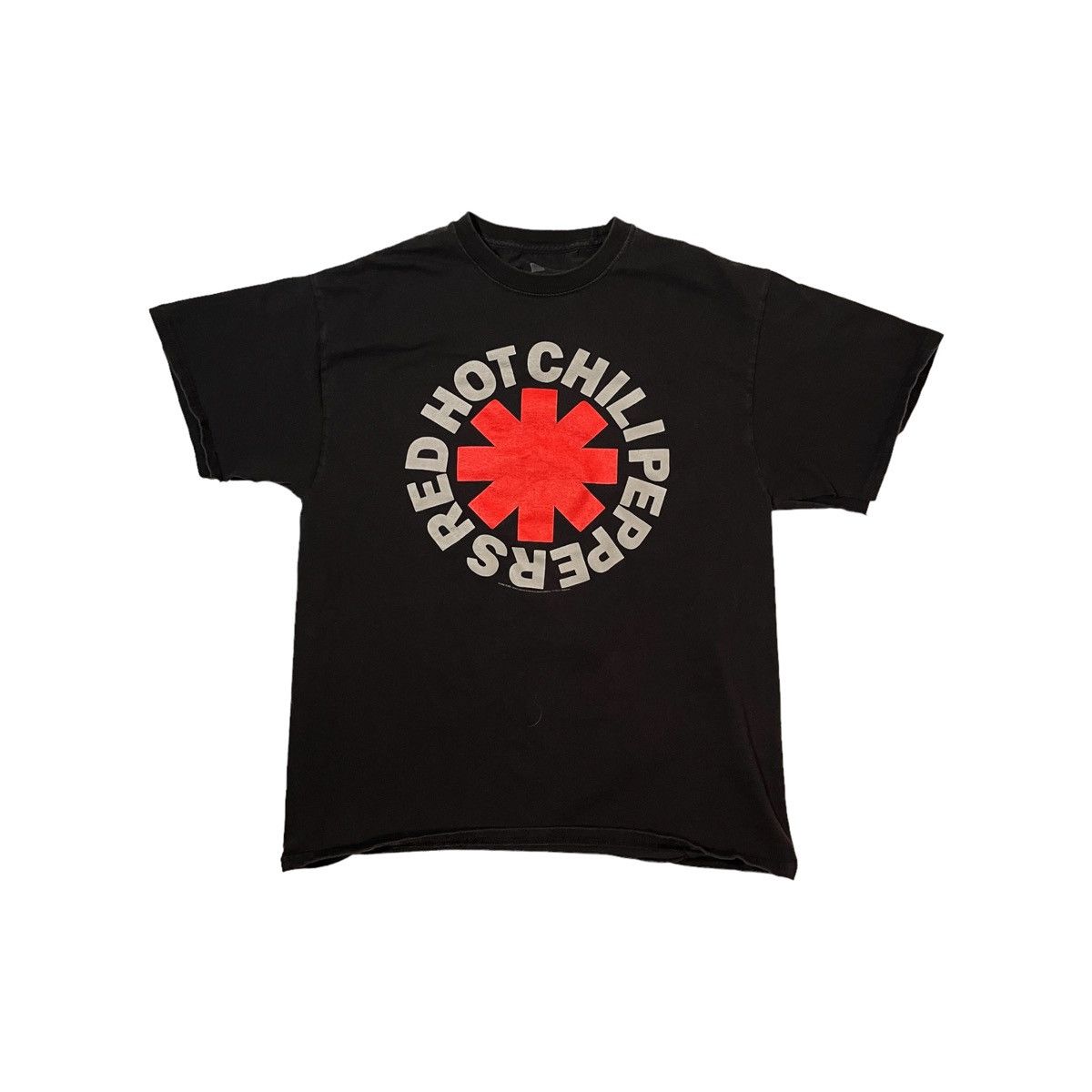 Vintage 2006 Red Hot Chili Peppers Shirt Hoodie, Sweatshirt | FlexRushtees.com