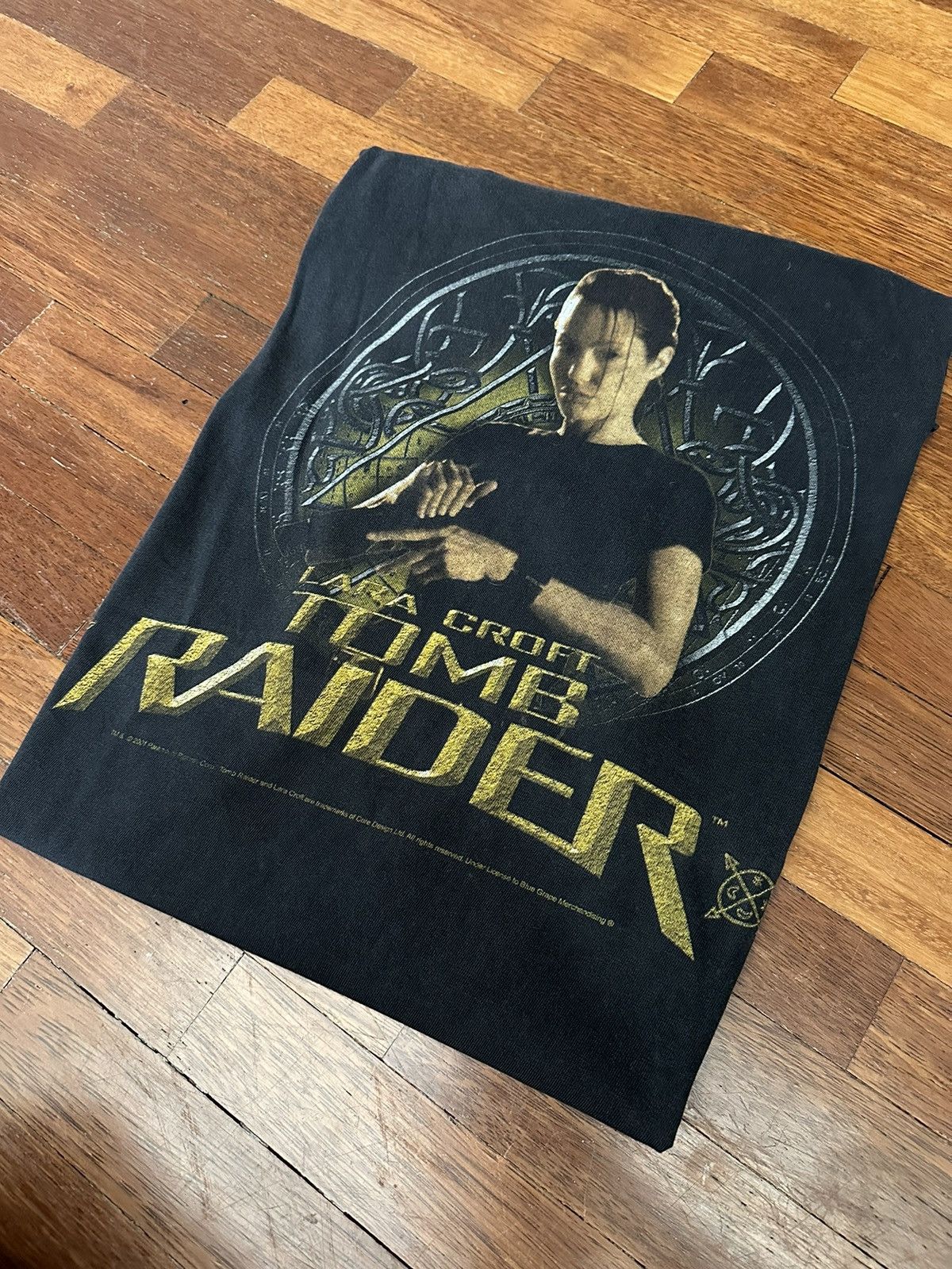 Gold Vintage Lara Croft Tomb Raider Xl