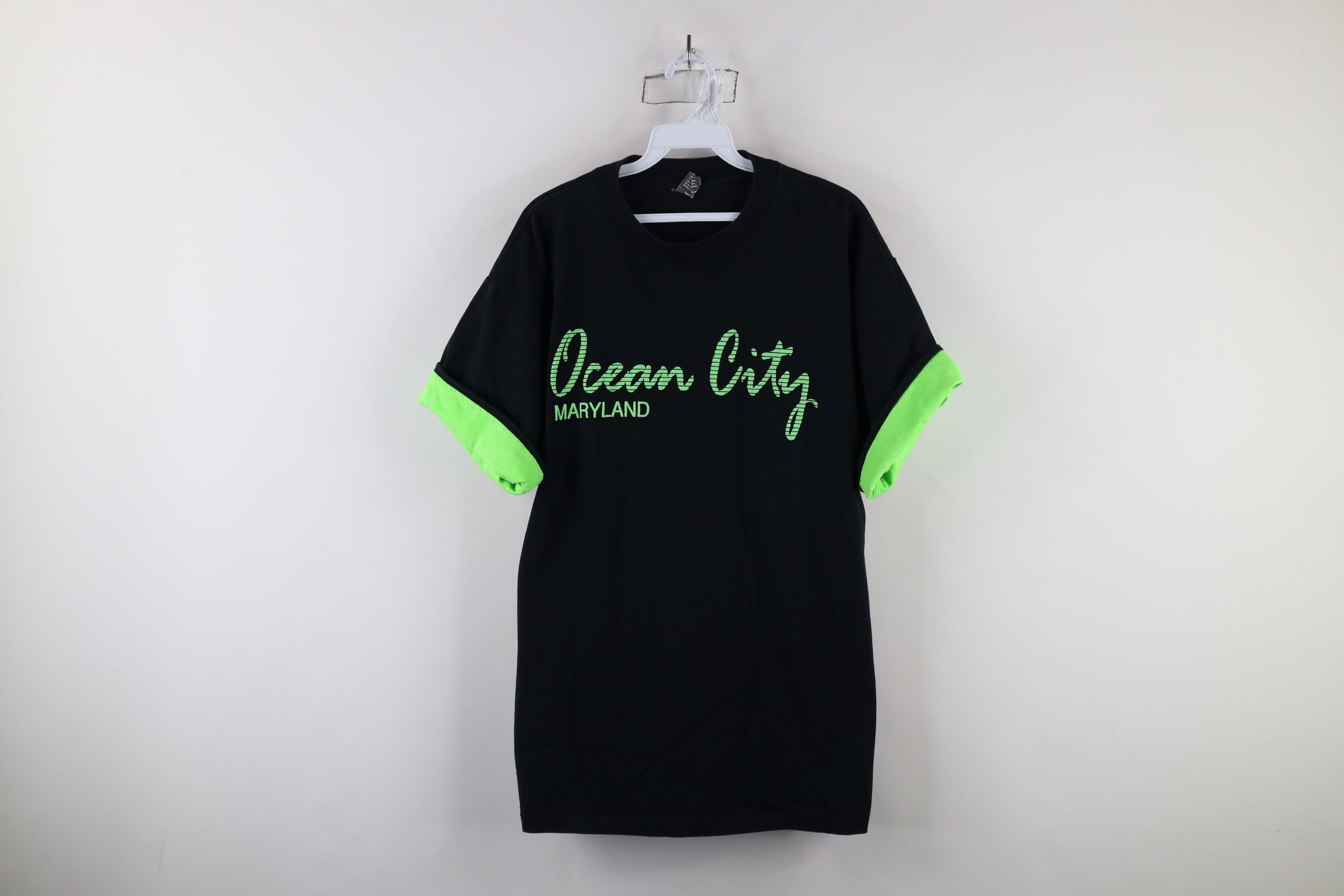 Vintage 90s Out Cuffed Ocean City Maryland T Shirt Black Usa