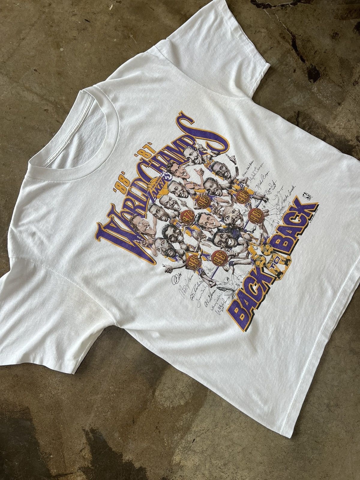 Vintage Lakers Back To Back 87 88 World Champs Tee Medium Hoodie, Sweatshirt | FlexRushtees.com