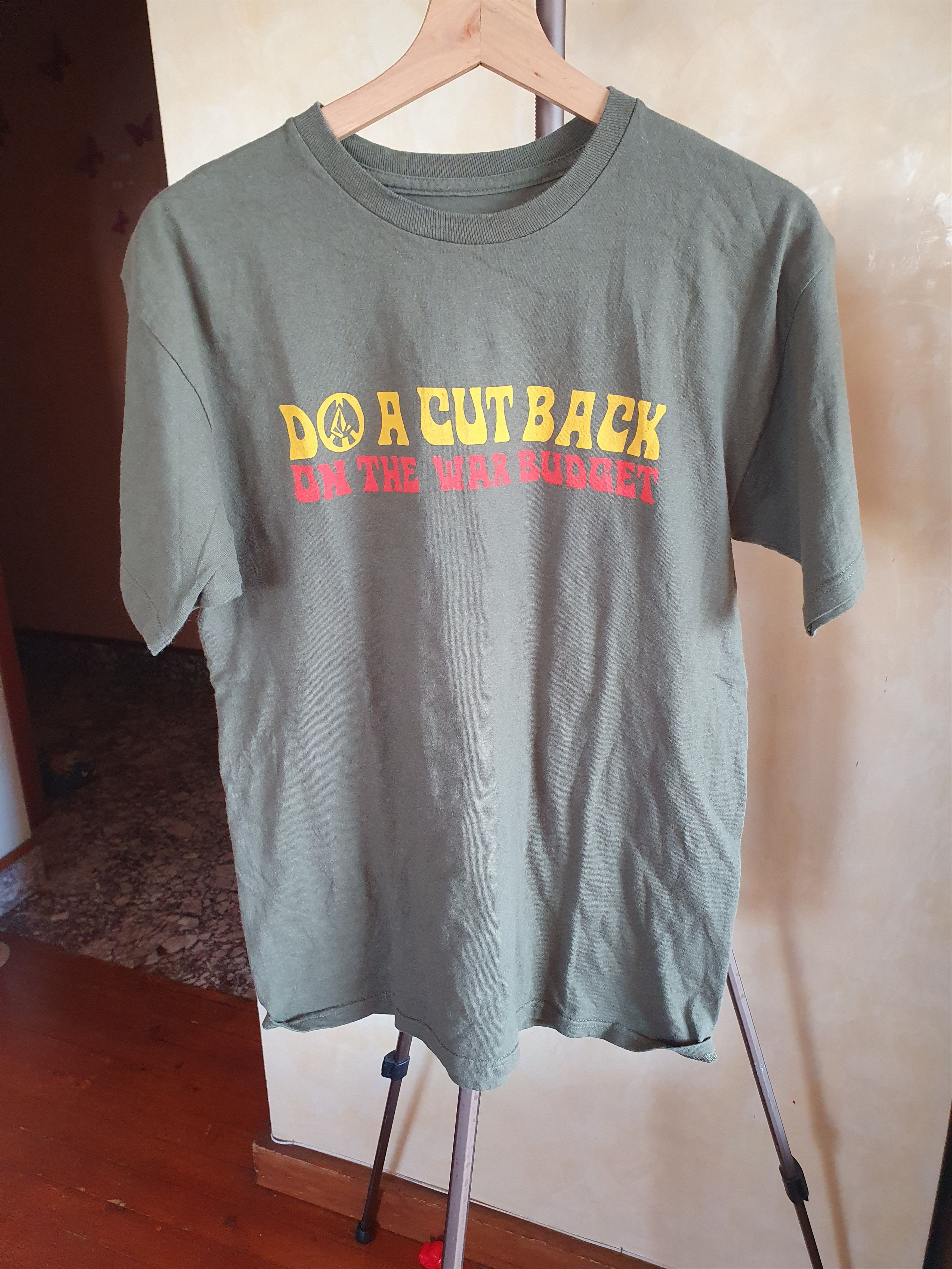 Volcom Stop Hatred Do A Cutback On The War Budget Tee M