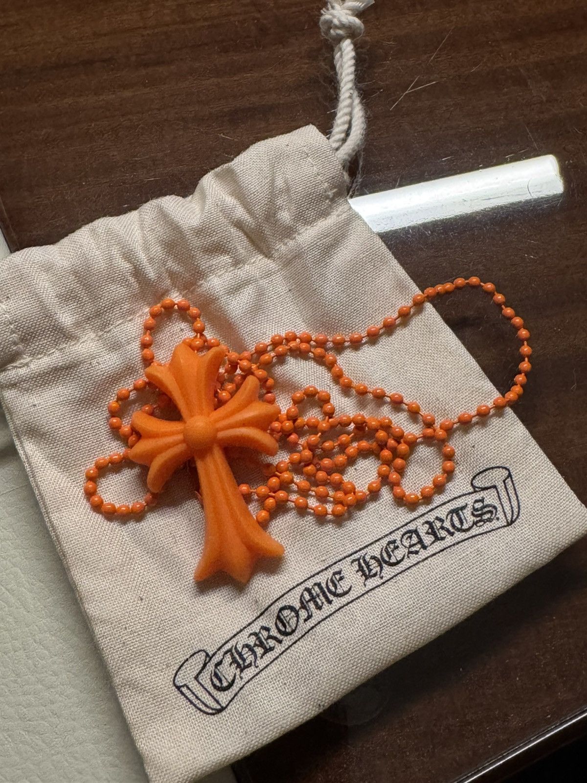 Hearts Selling Chrome Hearts Silichrome Necklase Orange T-Shirts, Hoodie, Sweatshirt | FlexRushtees.com