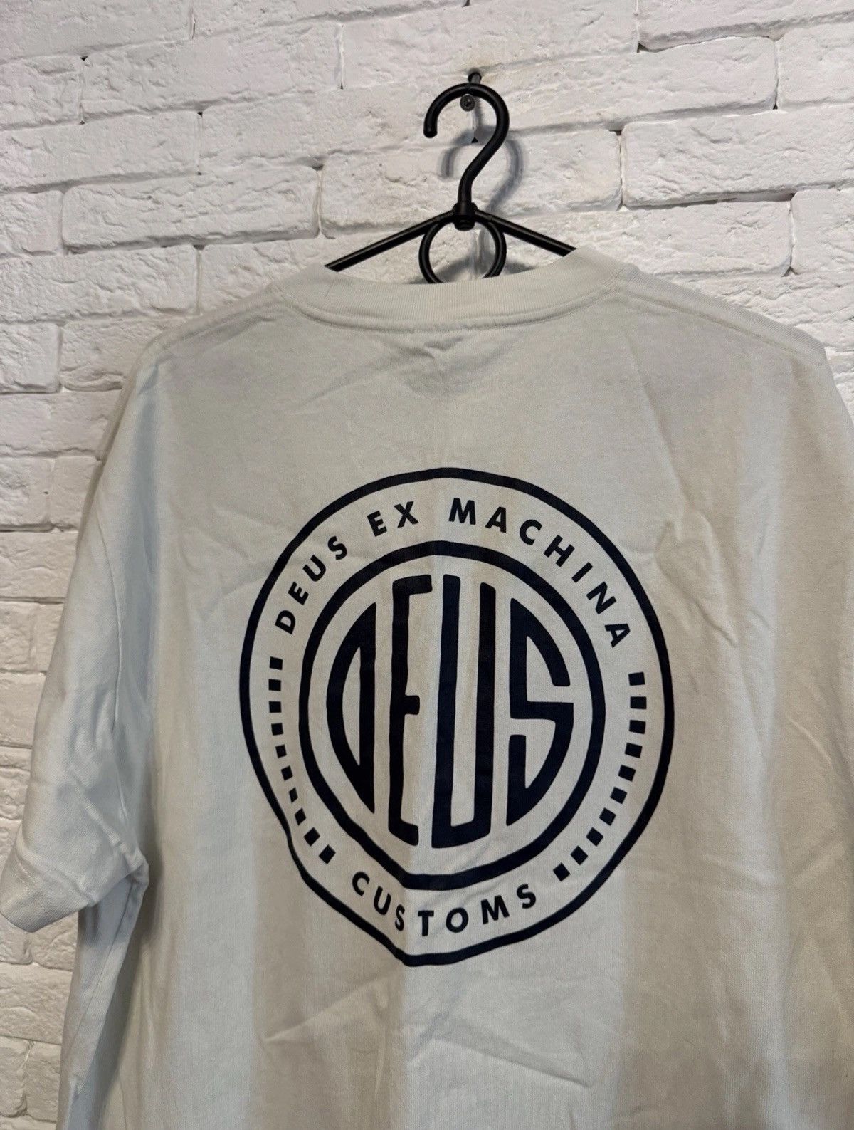 Ex Machina Deus Ex Machina Customs T Shirt Cotton Tee Huge Logo Sz Xl Hoodie, Sweatshirt | FlexRushtees.com