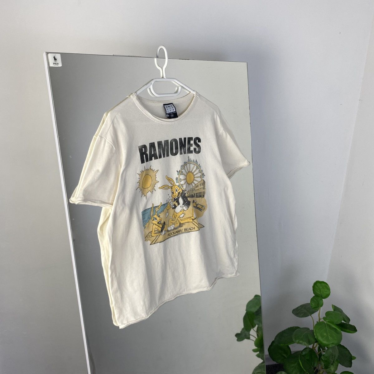 Band Tees Vintage Ramones Rockaway Beach T Shirt Y2k