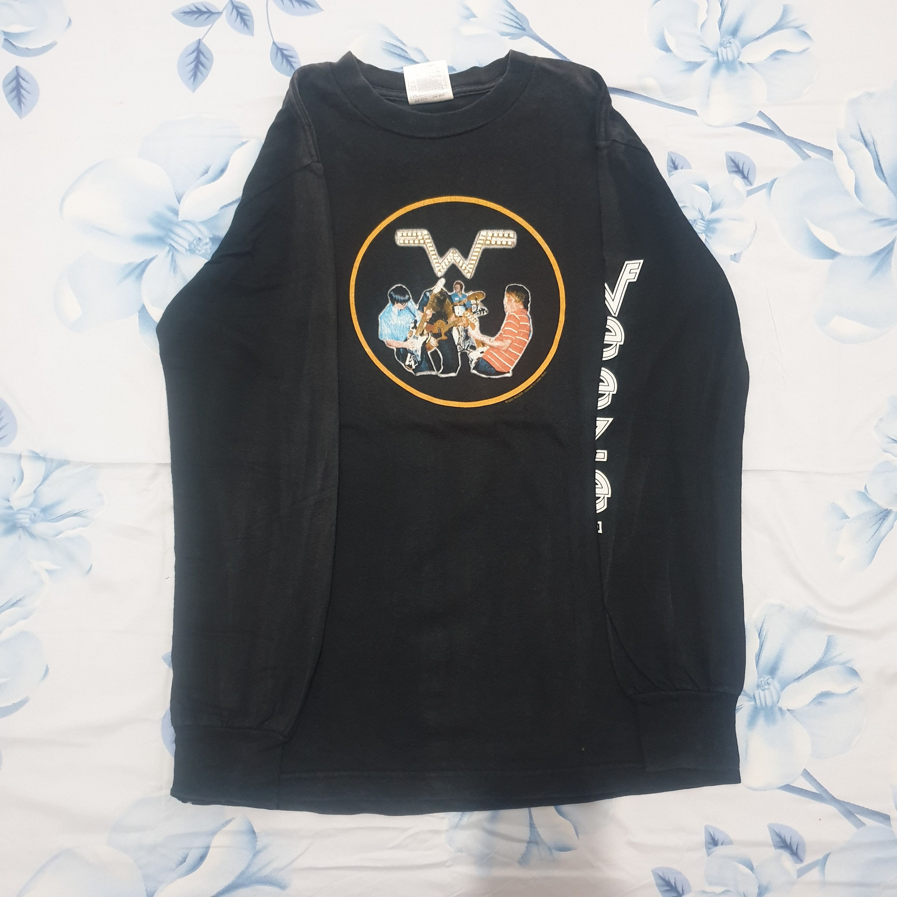 Band Tees Weezer Hoodie, Sweatshirt | FlexRushtees.com