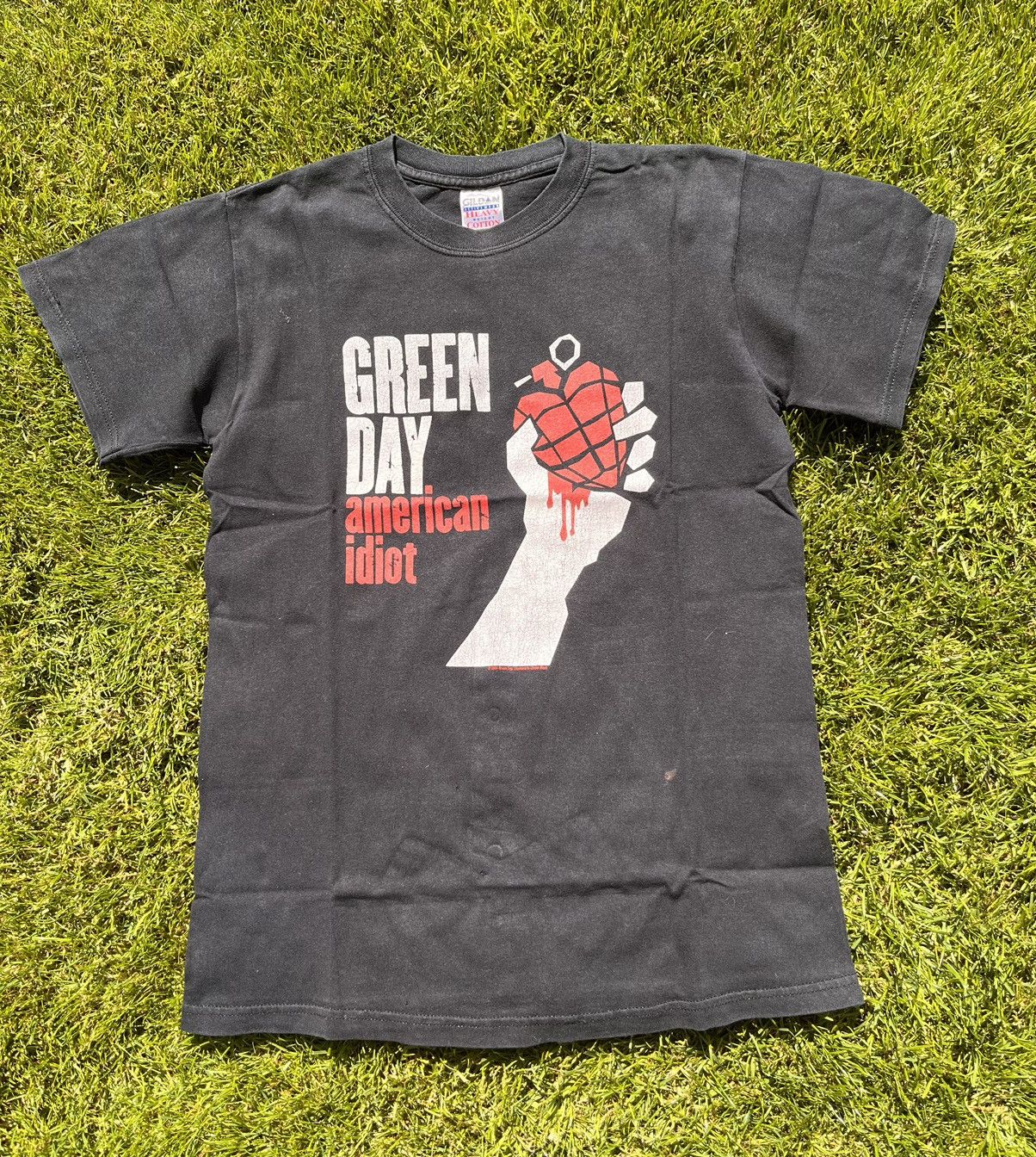 Band Tees Green Day Anerican Idiot 2004 Hoodie, Sweatshirt | FlexRushtees.com