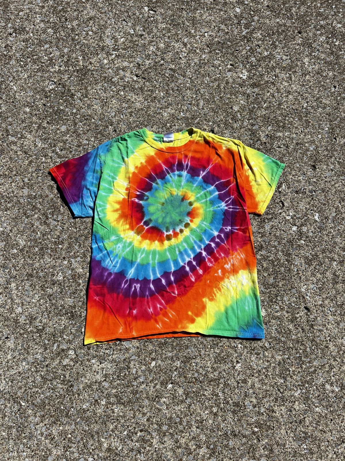 Vintage 2000 S Spiral Rainbow Tie Dye Psychedelic Tee