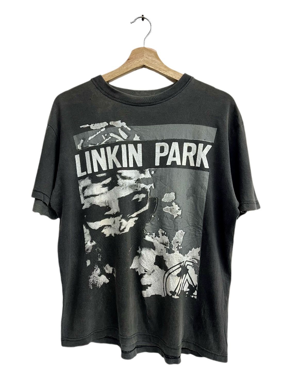 Vintage Rare Thrashed Linkin Park Living Things World Tour Tee Hoodie, Sweatshirt | FlexRushtees.com