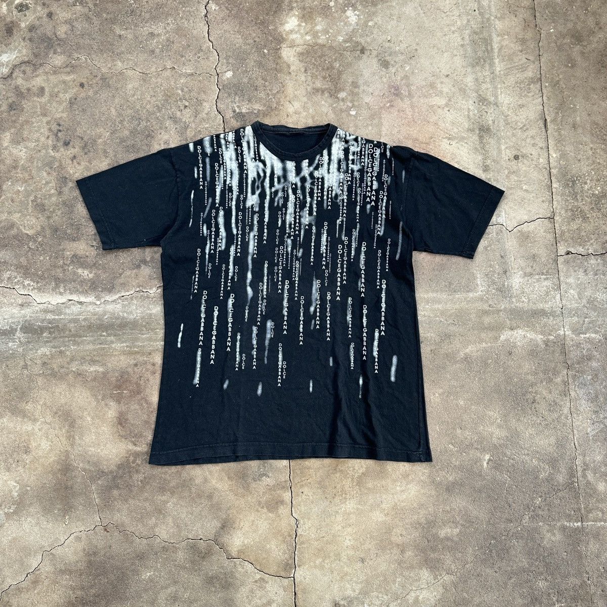 20471120 Vintage Dolce Gabbana Archive Bootleg T Shirt Hoodie, Sweatshirt | FlexRushtees.com