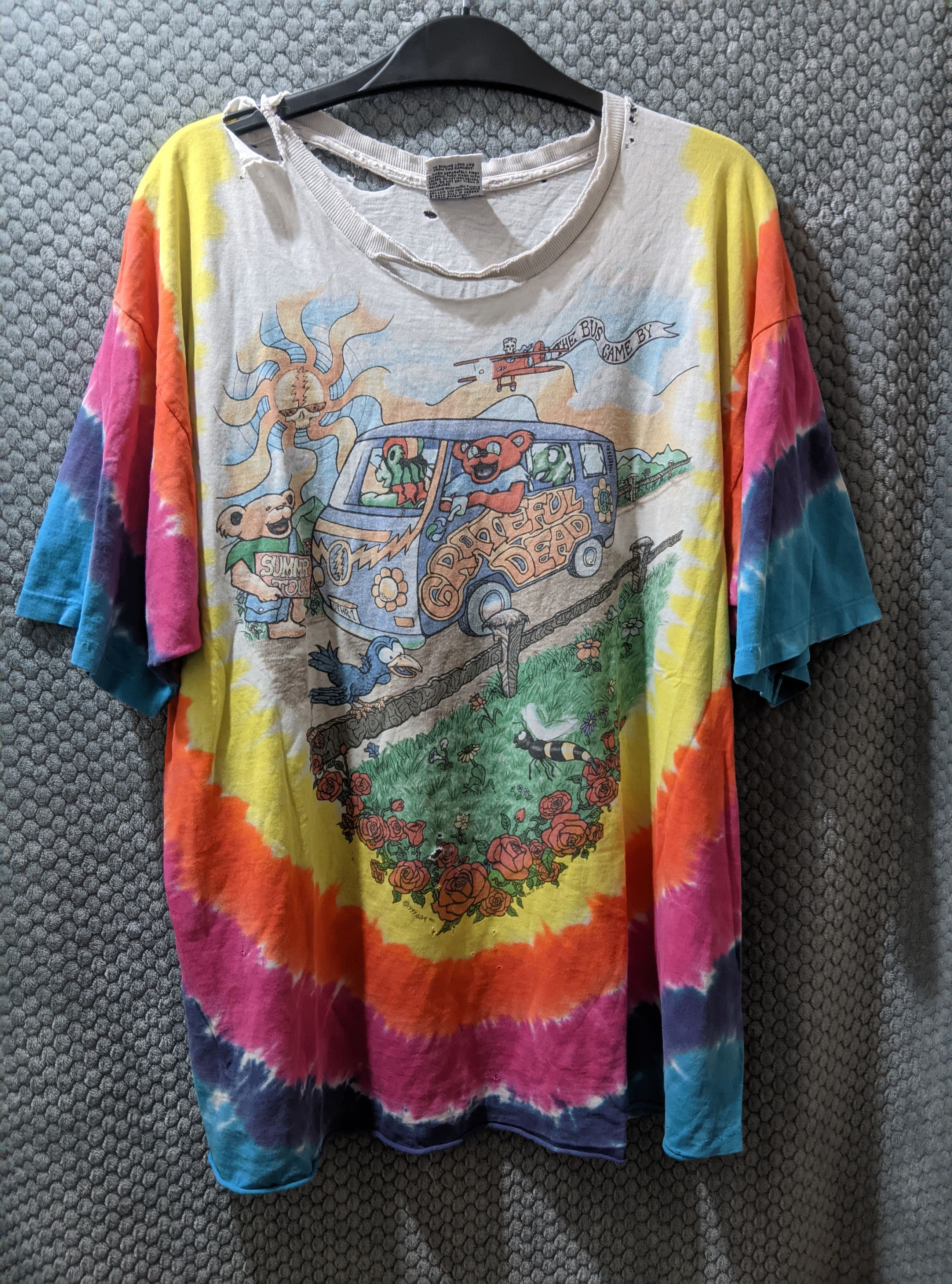 Vintage 1994 Trashed Grateful Dead Summer Tour T Shirt Hoodie, Sweatshirt | FlexRushtees.com