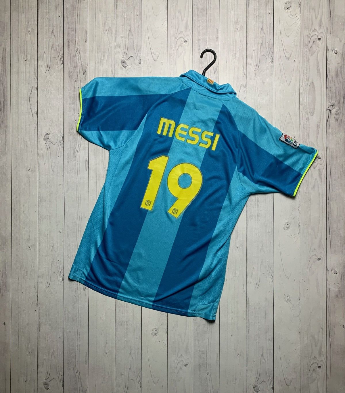 Vintage Soccer Tee Blue Away 19 Messi Size S Hoodie, Sweatshirt | FlexRushtees.com