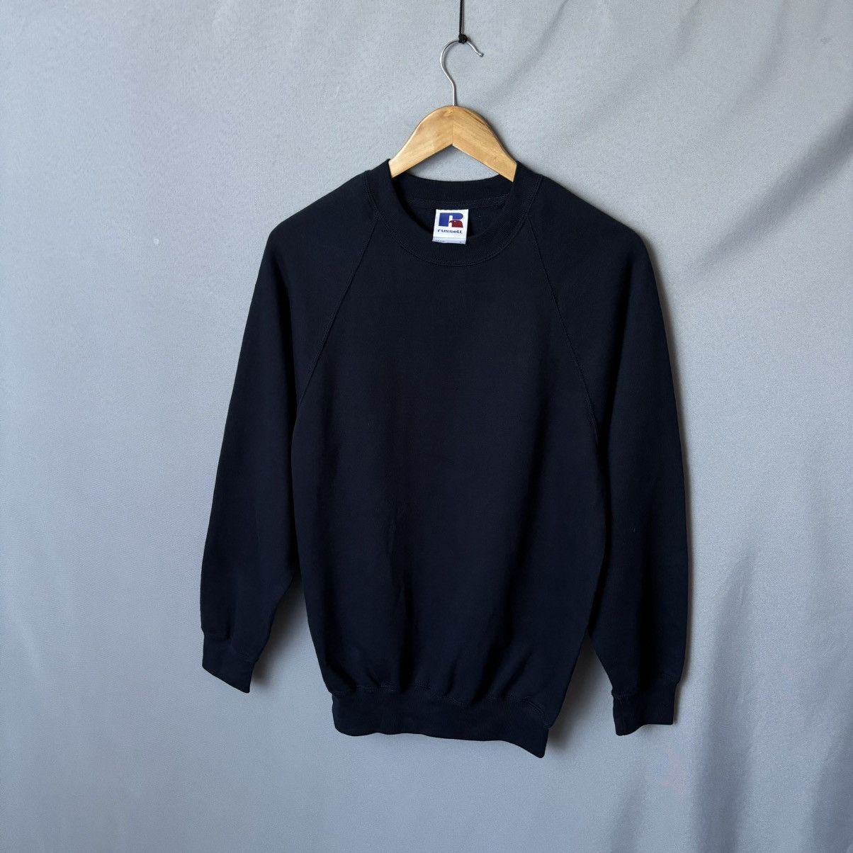 Athletic Russell Athletic Sweatshirt Small Dark Blue Streetwear
