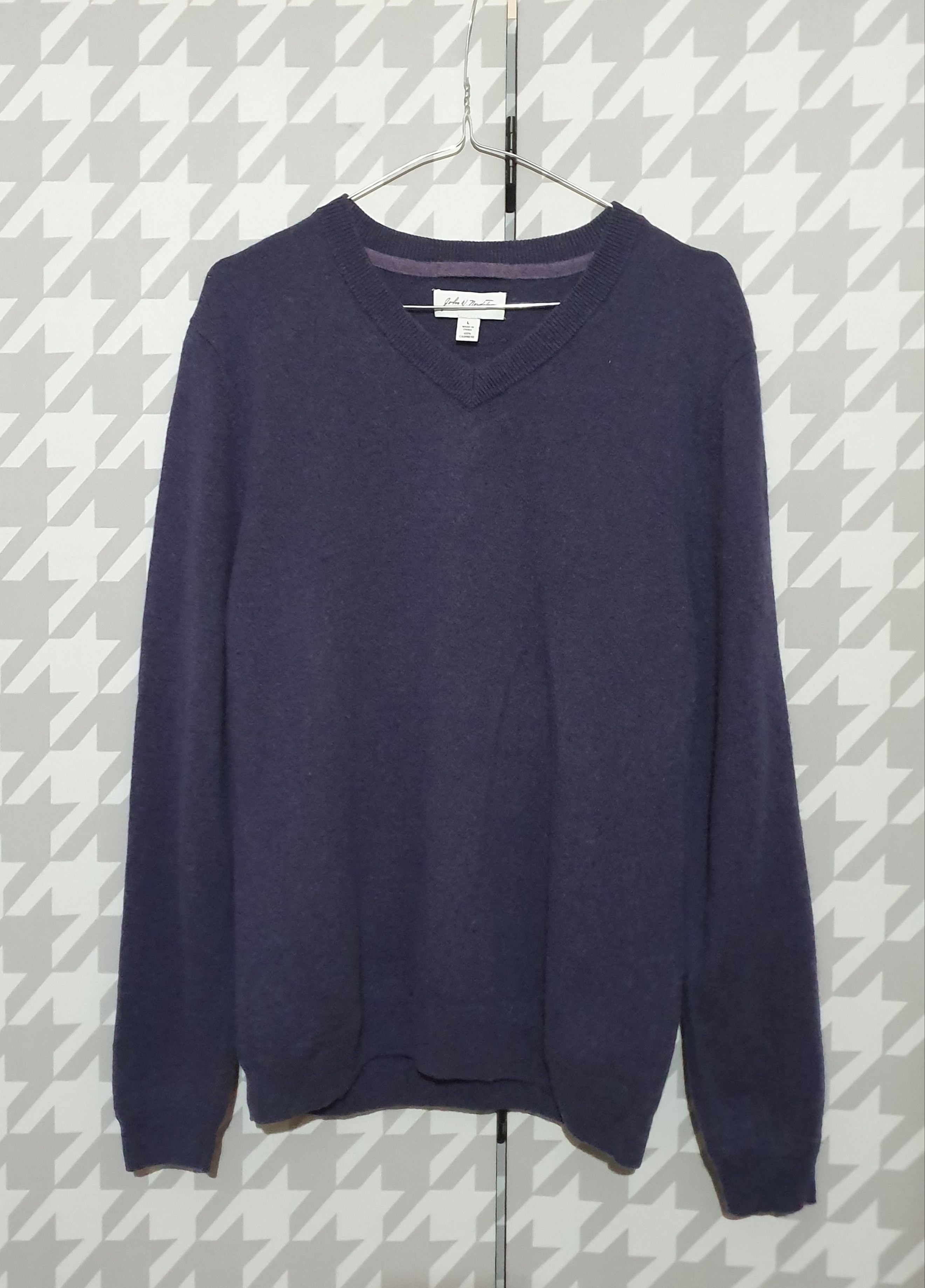 John W Nordstrom Cashmere V Neck Sweater T-Shirts, Hoodie, Sweatshirt | FlexRushtees.com