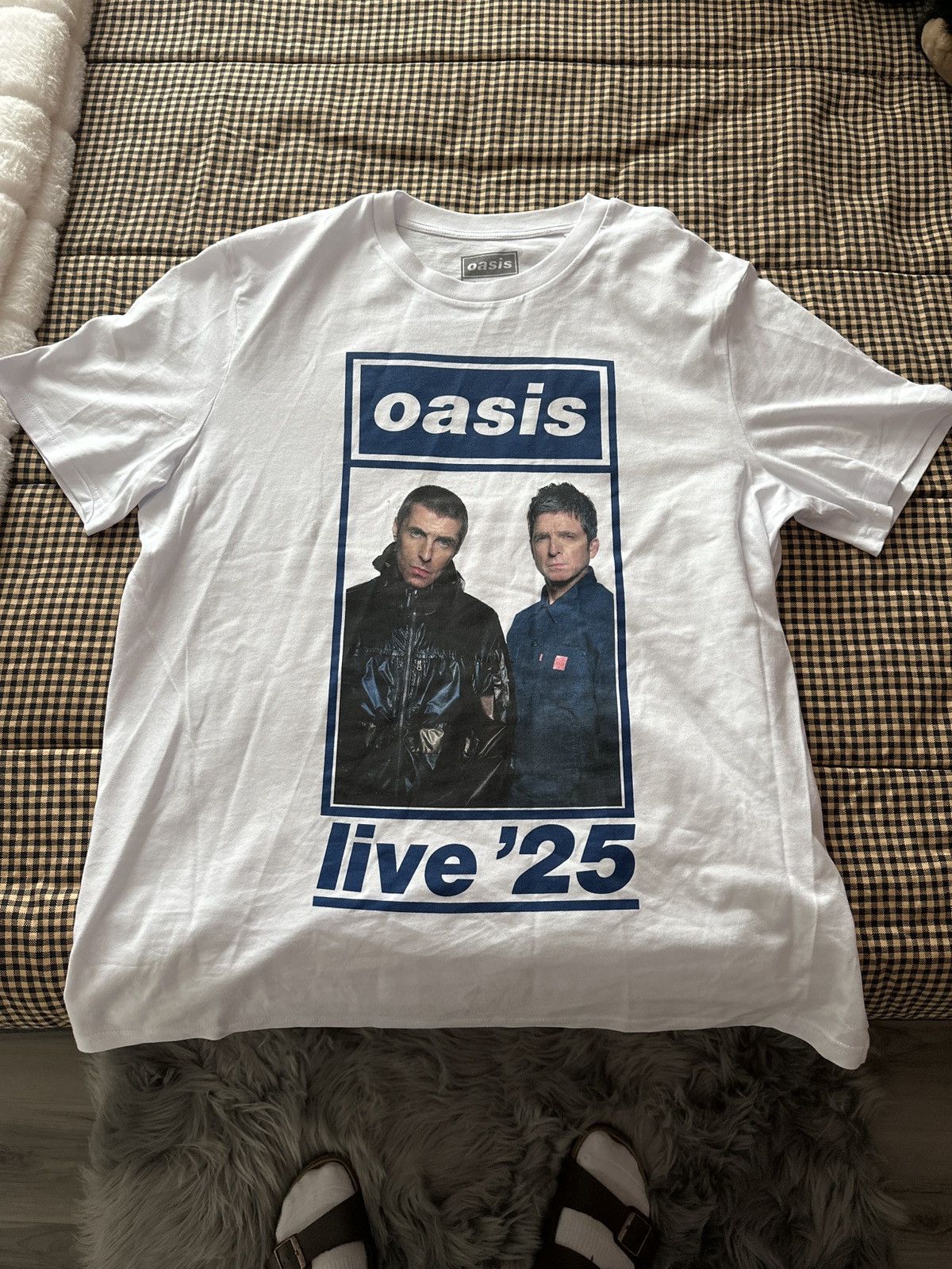 Vintage Oasis Live 25 Tour Toronto T Shirt Hoodie, Sweatshirt | AU16VibeMintTees.com