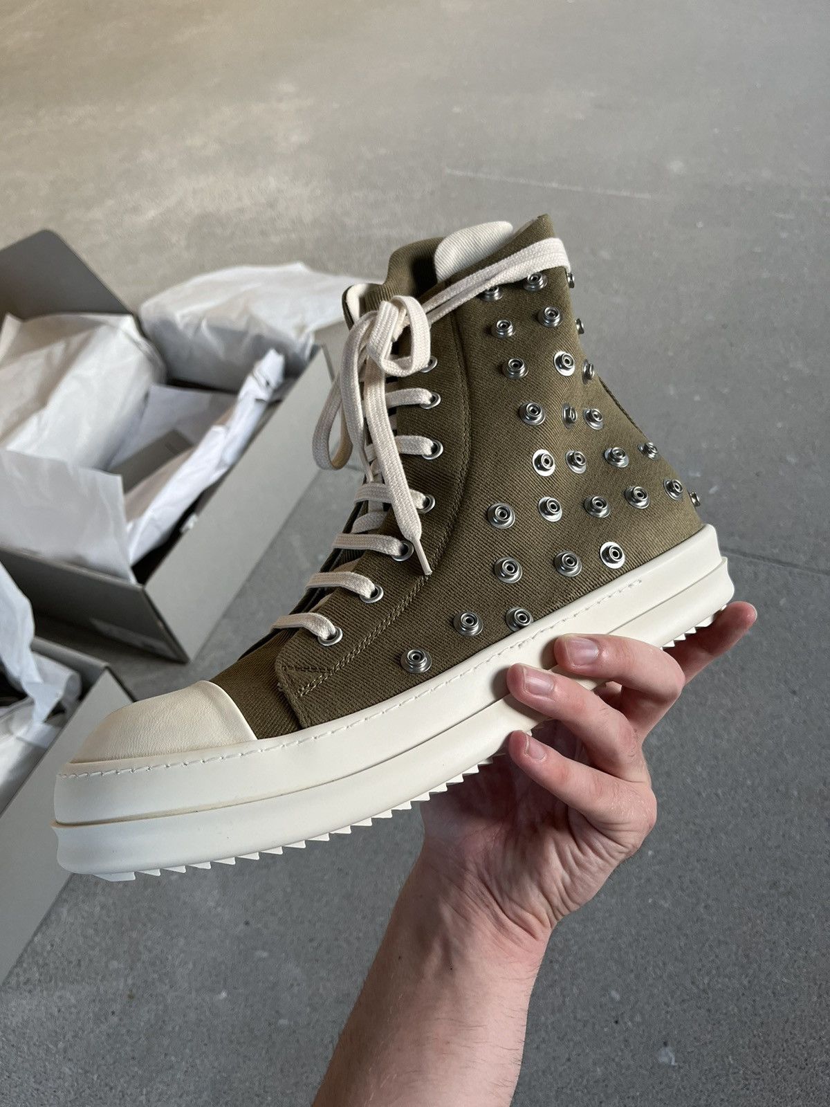 Owens Drkshdw Rick Owens Drkshdw Ramones Woven Shoes Sneaks T-Shirts, Hoodie, Sweatshirt | AU16VibeMintTees.com