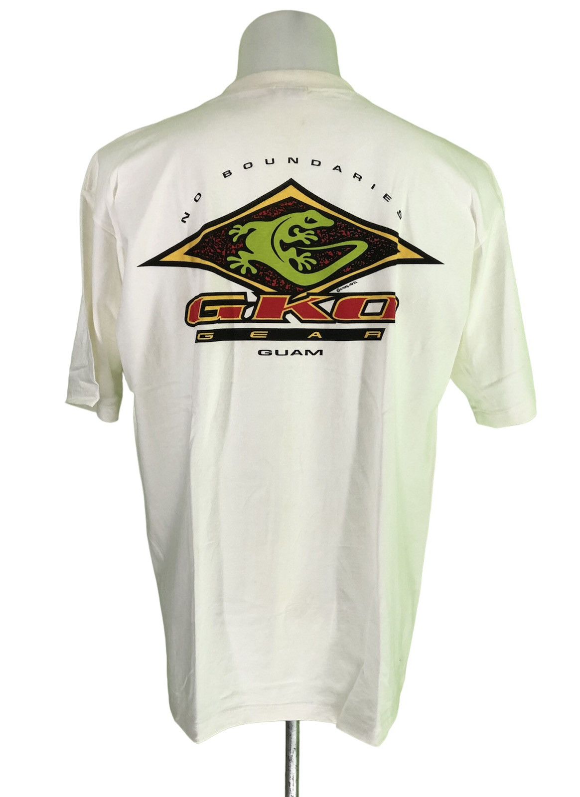 Vintage Crazy Shirt Guam Gecko Hoodie, Sweatshirt | FlexRushtees.com