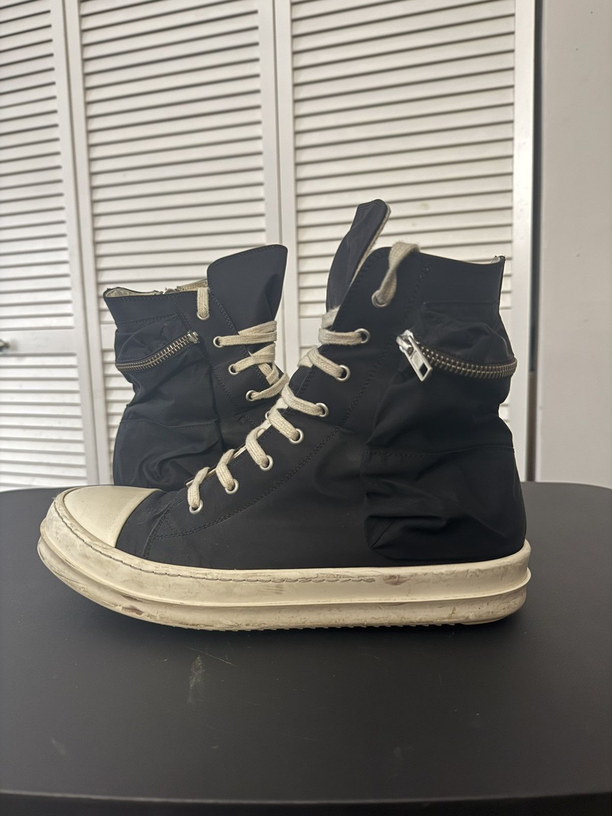 Owens Rick Owen S Nylon Cargo Ramones T-Shirts, Hoodie, Sweatshirt | AU16VibeMintTees.com