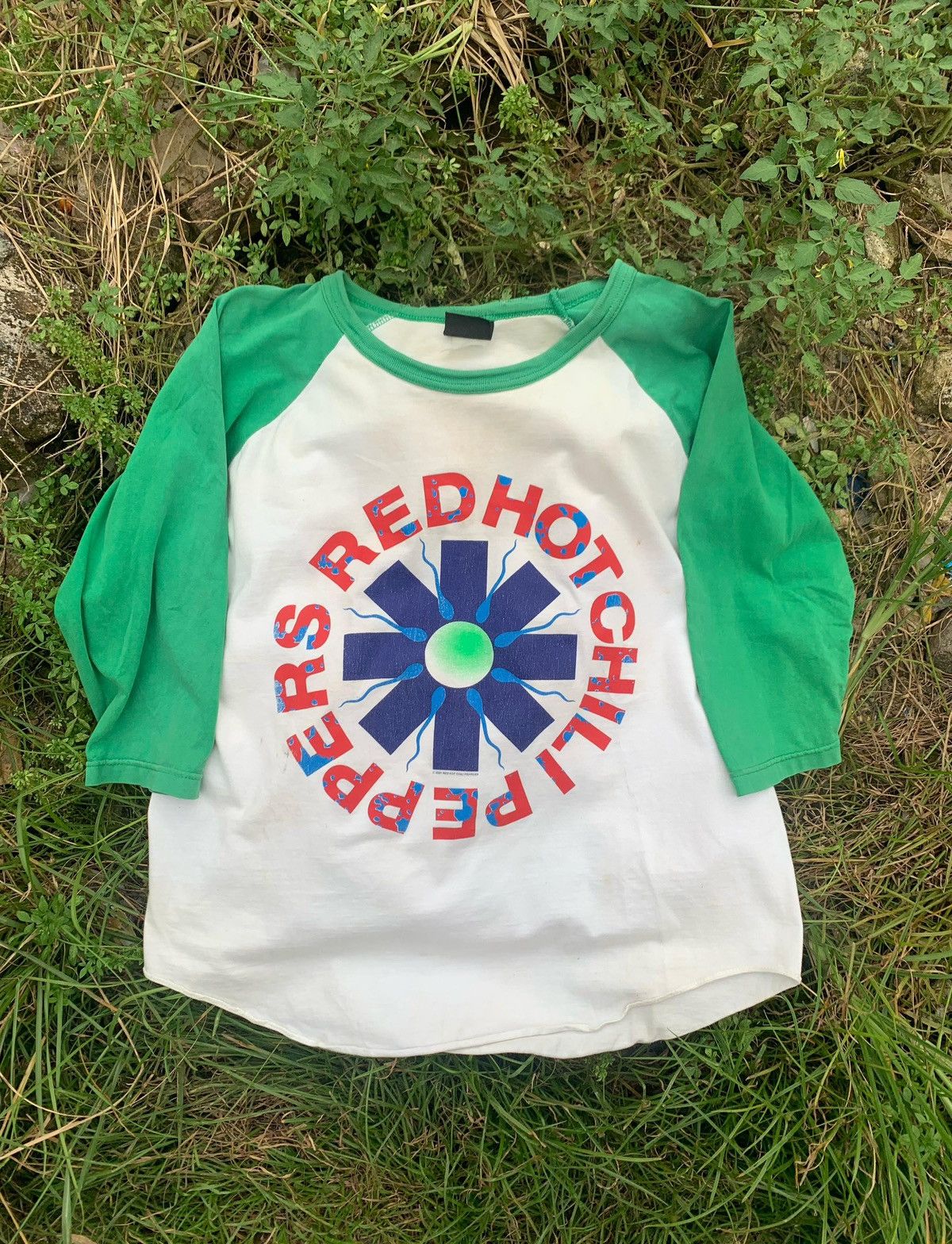 Vintage Red Hot Chili Peppers Raglan Tee 1998 2001 Hoodie, Sweatshirt | FlexRushtees.com