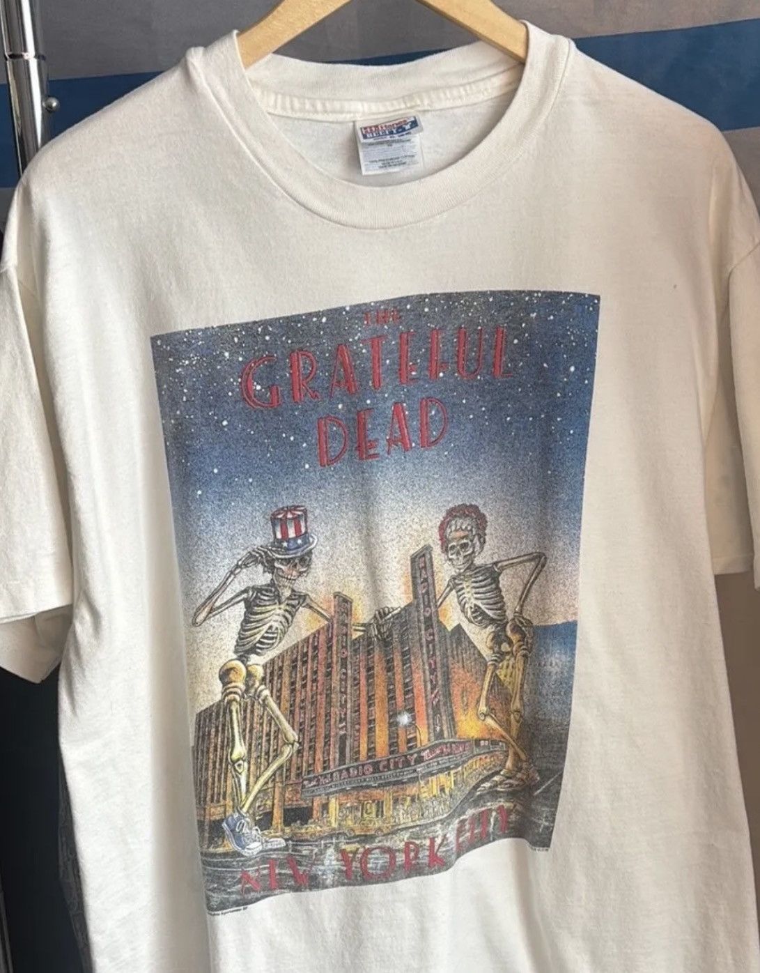 Dead Grateful Dead Radio City Music Nyc Vintage 1995 Tour Shirt Hoodie, Sweatshirt | FlexRushtees.com