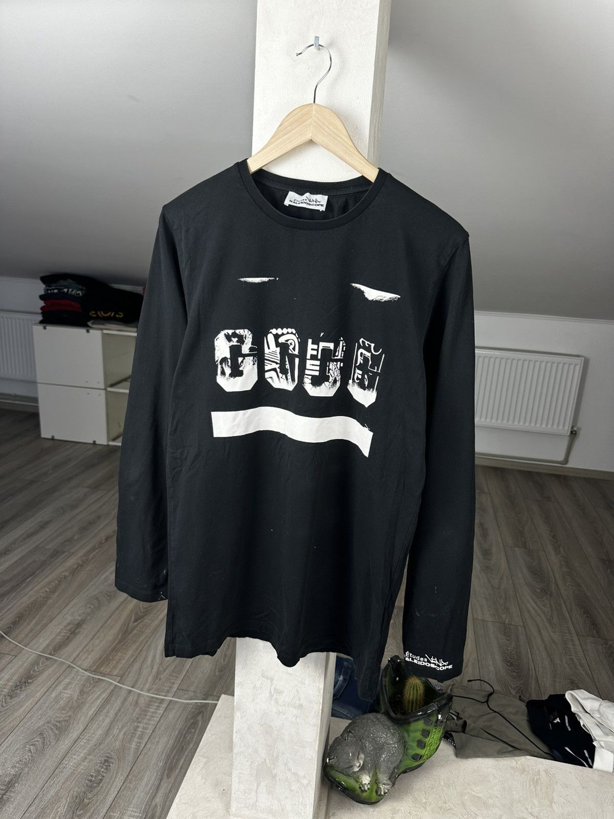 Museum Etudes Vena Kaleidoscope Long Sleeve Tee