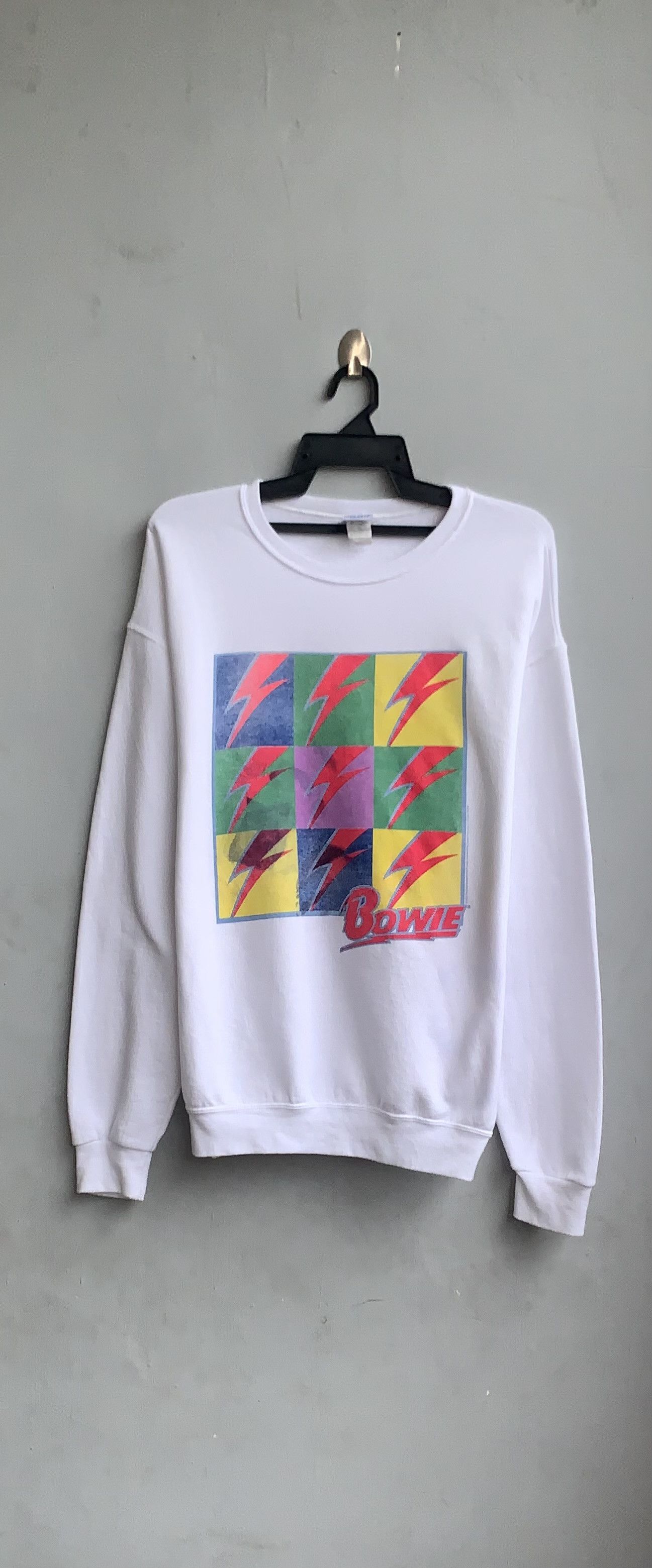 Junk Food David Bowie Bolt Vintage Sweatshirt T-Shirts, Hoodie | FlexRushtees.com