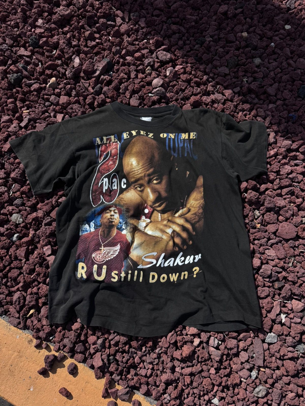 Vintage 2pac All Eyez On Mee Vintage Rap Tee 1990s Hoodie, Sweatshirt | FlexRushtees.com