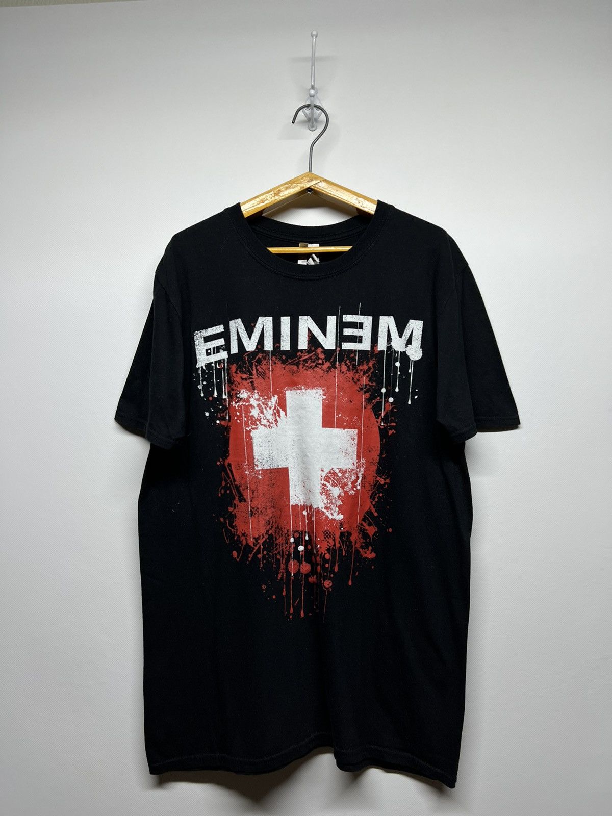 Rap Tees X Vintage Vintage Eminem Big Logo T Shirt Hoodie, Sweatshirt | FlexRushtees.com