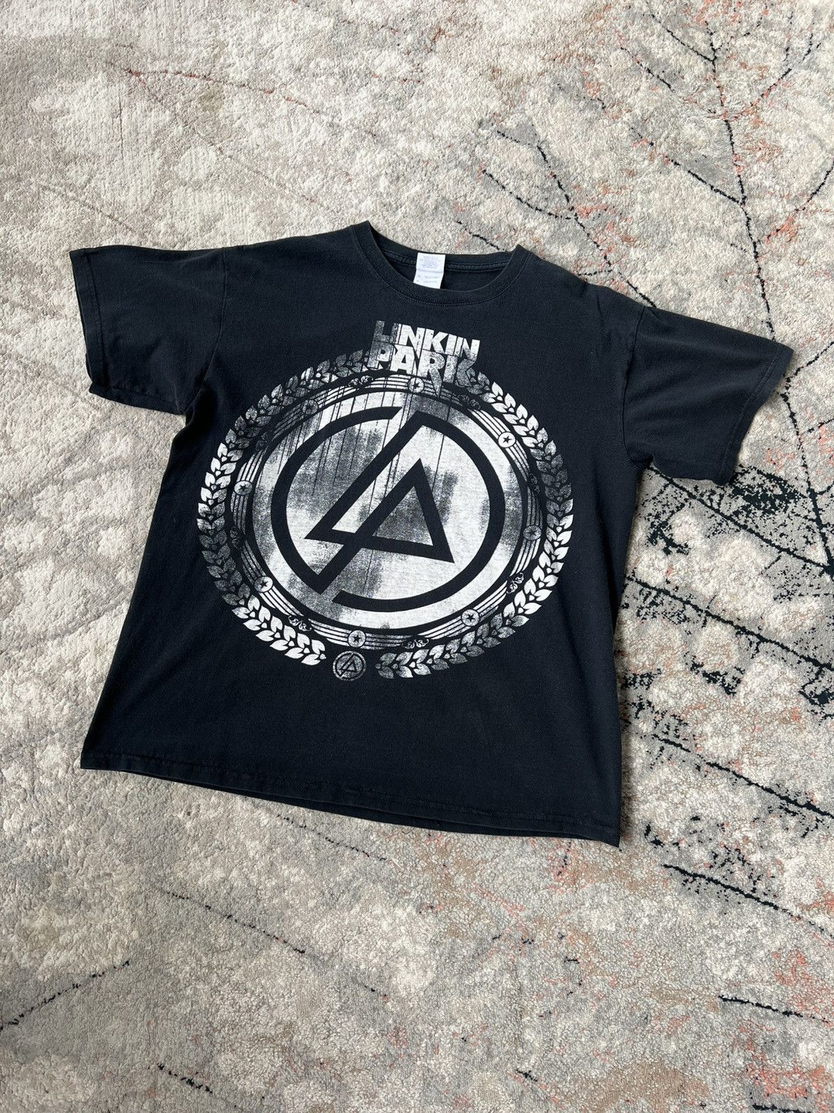Band Tees Linkin Park 2008 Band Tee Hoodie, Sweatshirt | FlexRushtees.com