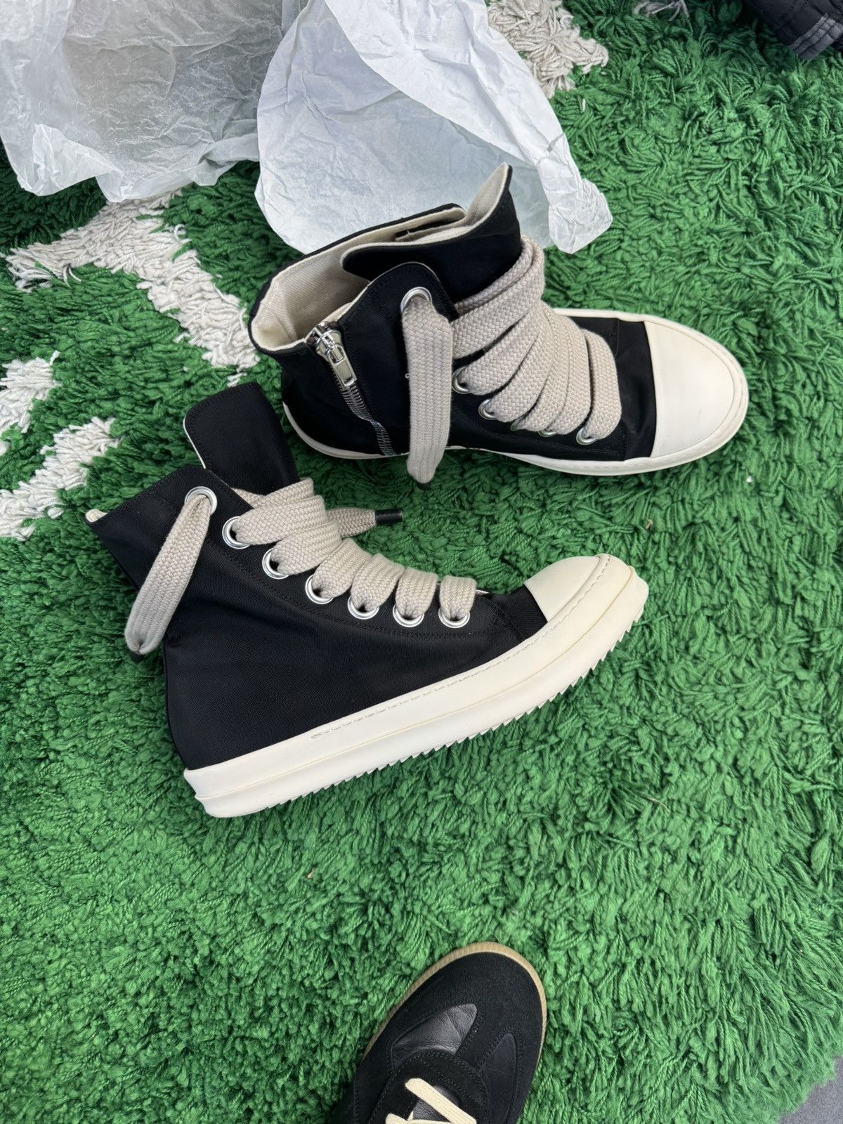 Owens Rick Owens Drkshdw Jumbolace Ramones Nylon T-Shirts, Hoodie, Sweatshirt | AU16VibeMintTees.com