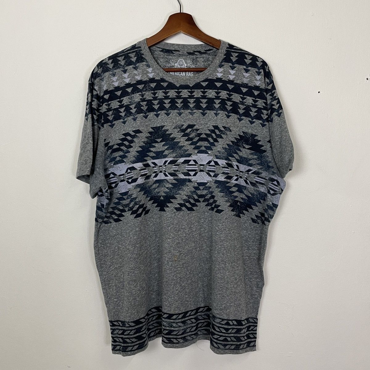 Vintage American Rag Aztex Navajo Art Tee