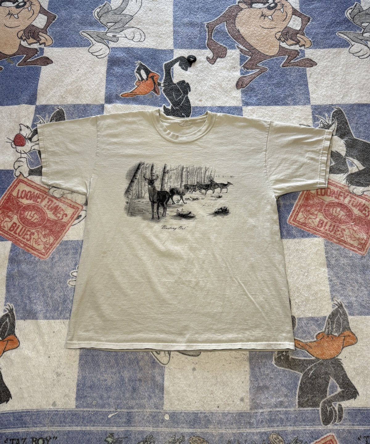 Vintage Distressed Deer Tee Hoodie, Sweatshirt | FlexRushtees.com