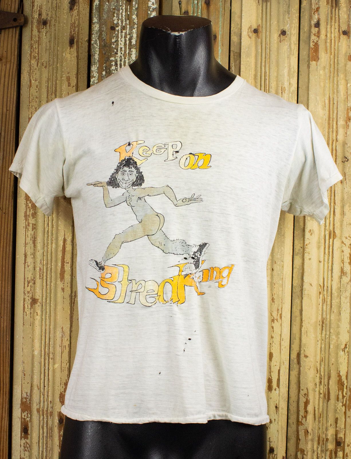 Vintage Keep On Streaking Graphic T Shirt 70s